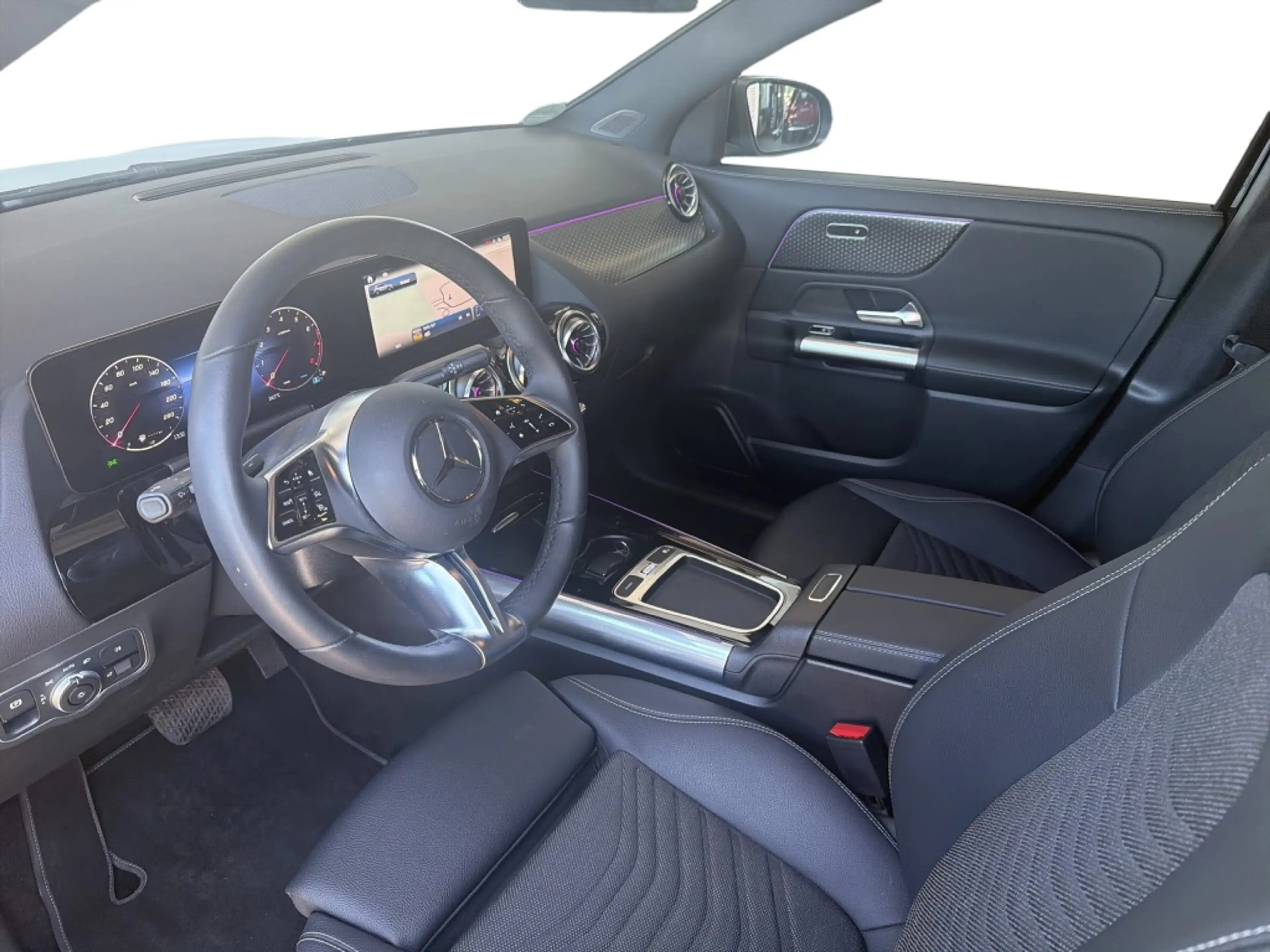 Mercedes-Benz GLA 180 Edition Progressive 360 Keyless-GO 360 — photo 8