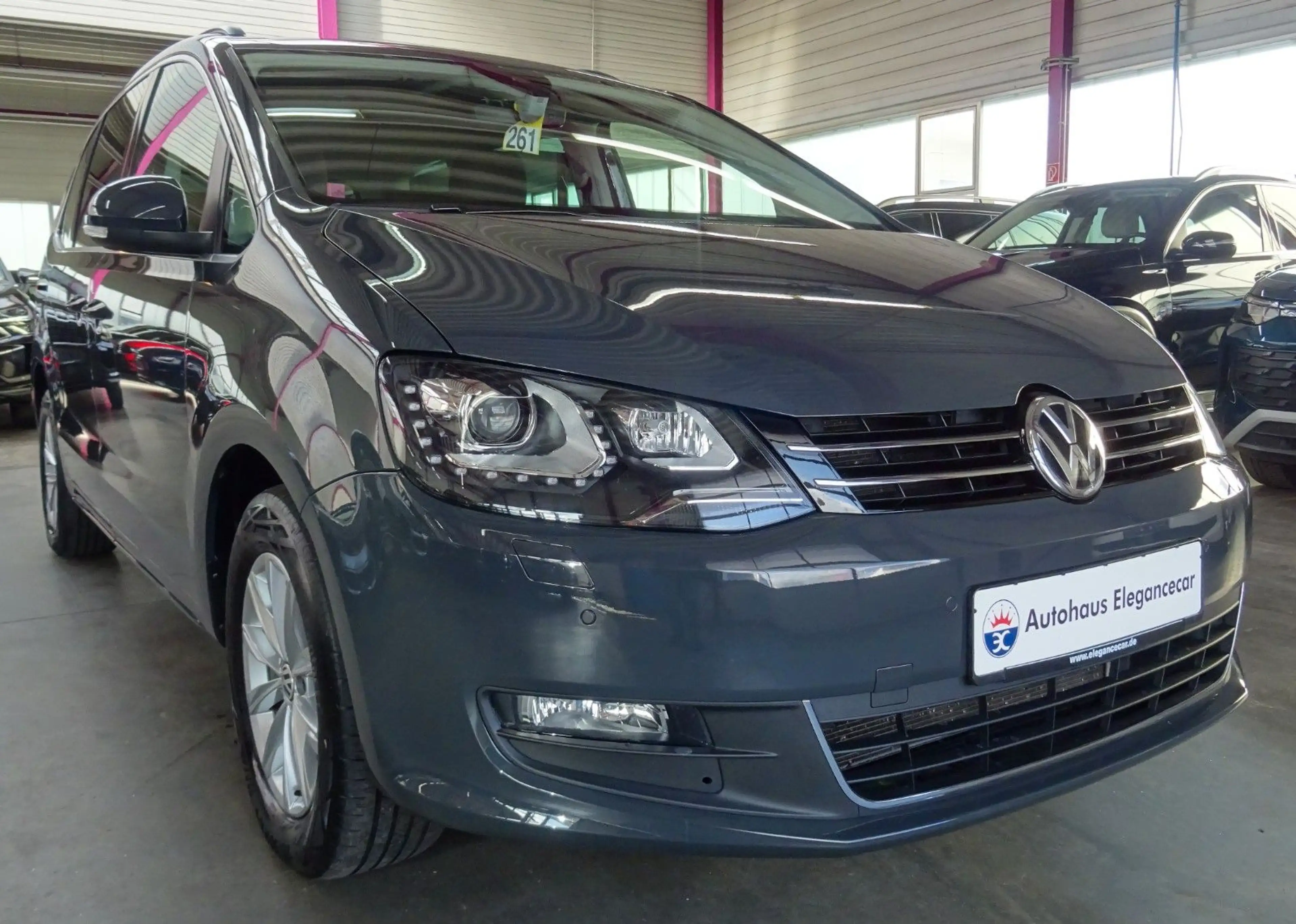 Volkswagen Sharan SHARAN 1.4 TSI CL.*AHK*ACC*2xKi.Si*CAM*TWA*LED* — photo 4