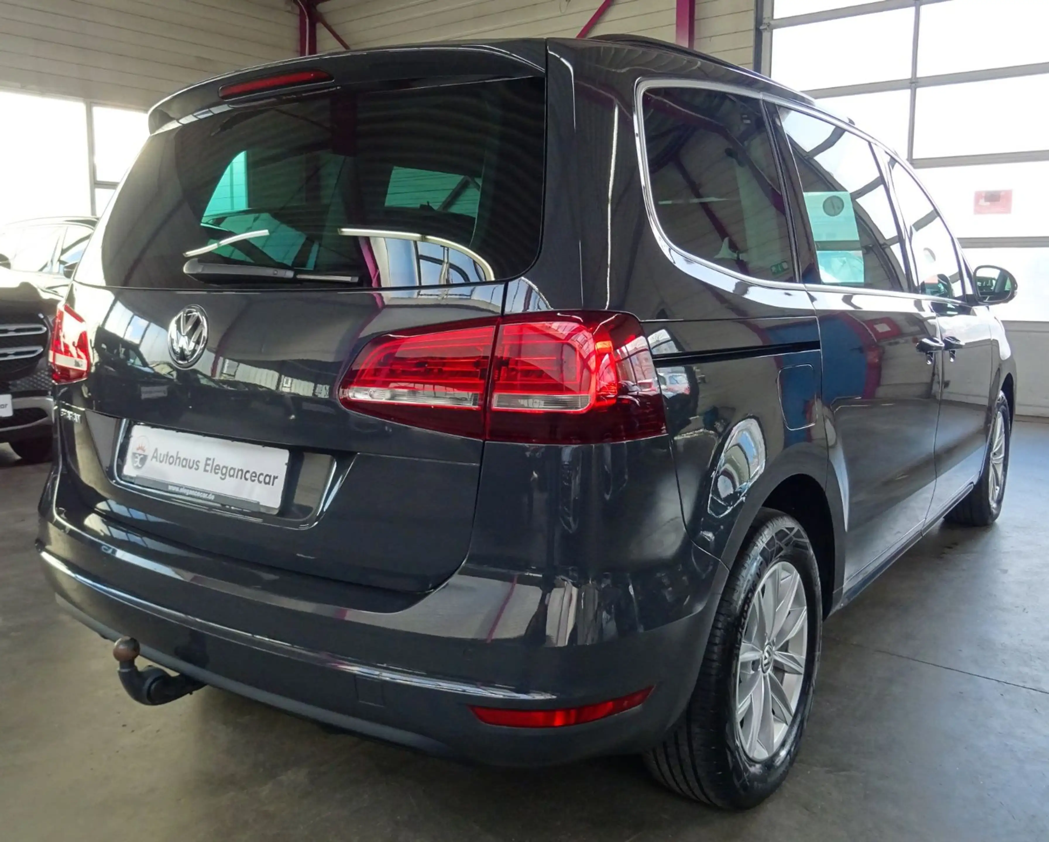 Volkswagen Sharan SHARAN 1.4 TSI CL.*AHK*ACC*2xKi.Si*CAM*TWA*LED* — photo 8