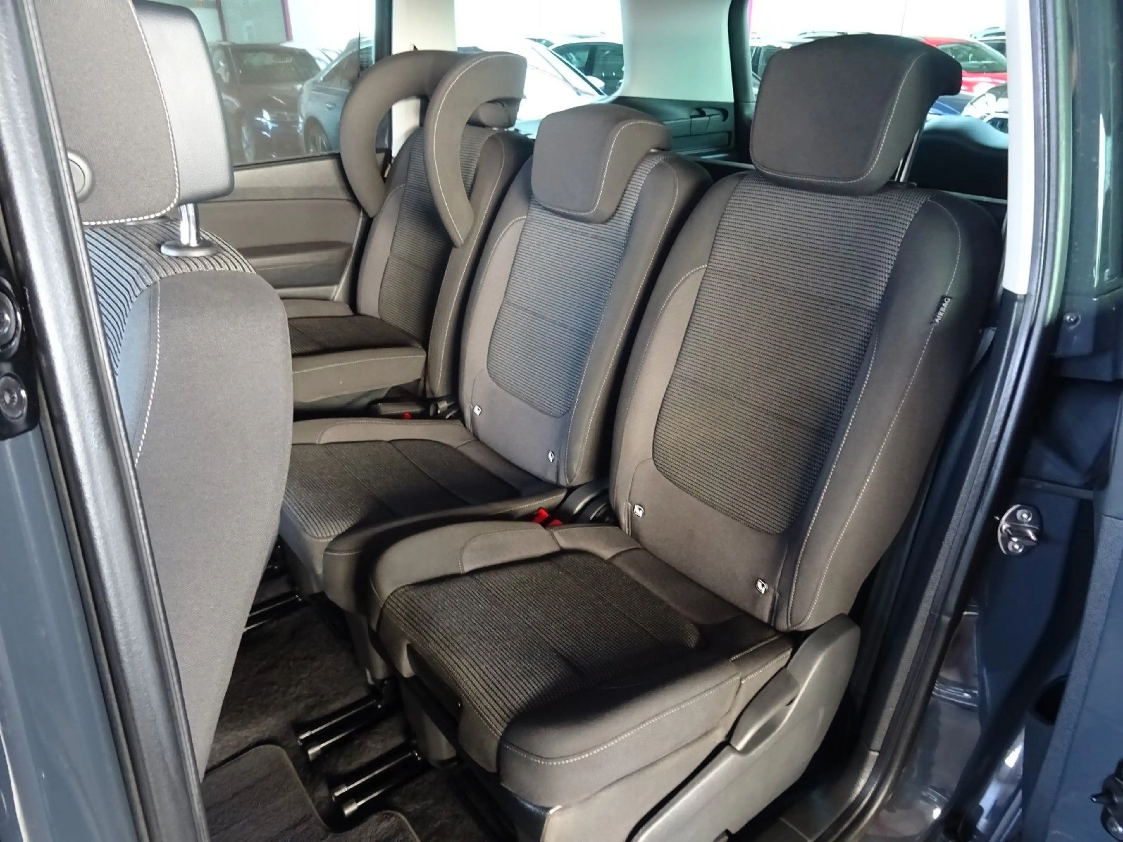 Volkswagen Sharan SHARAN 1.4 TSI CL.*AHK*ACC*2xKi.Si*CAM*TWA*LED* — photo 13