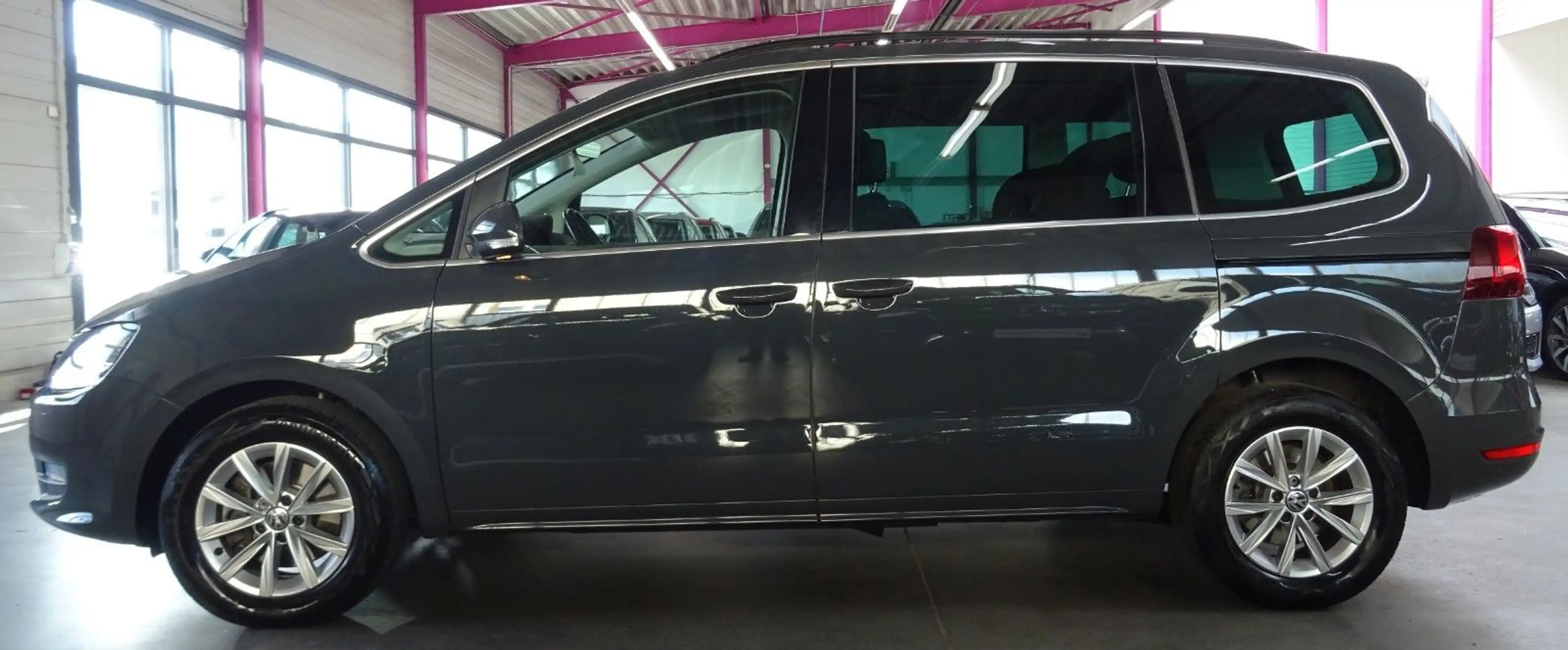 Volkswagen Sharan SHARAN 1.4 TSI CL.*AHK*ACC*2xKi.Si*CAM*TWA*LED* — photo 2