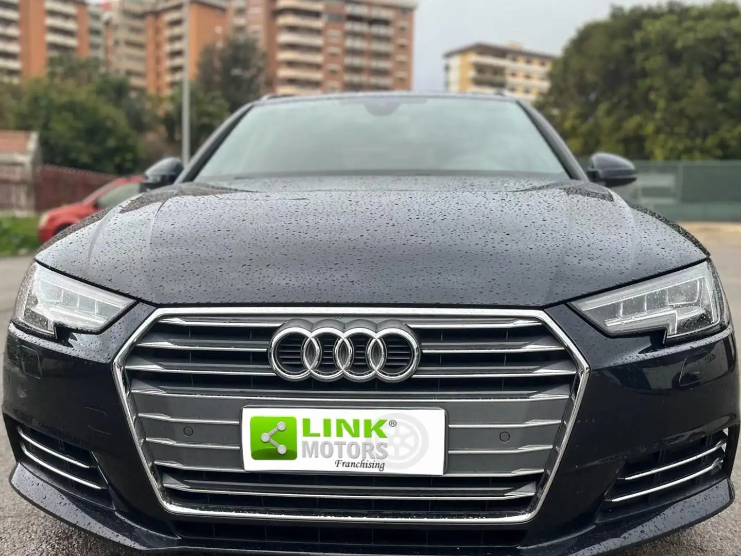 Audi A4 AVANT SPORT 2.0TDI S TRONIC Blu/Azzurro - 2