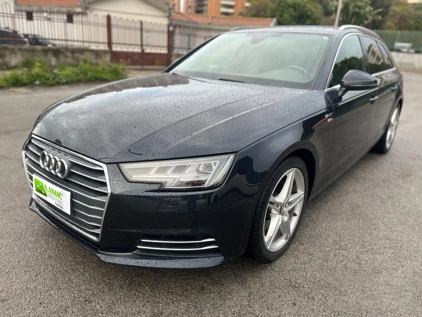 Audi A4 AVANT SPORT 2.0TDI S TRONIC Blu/Azzurro - 1