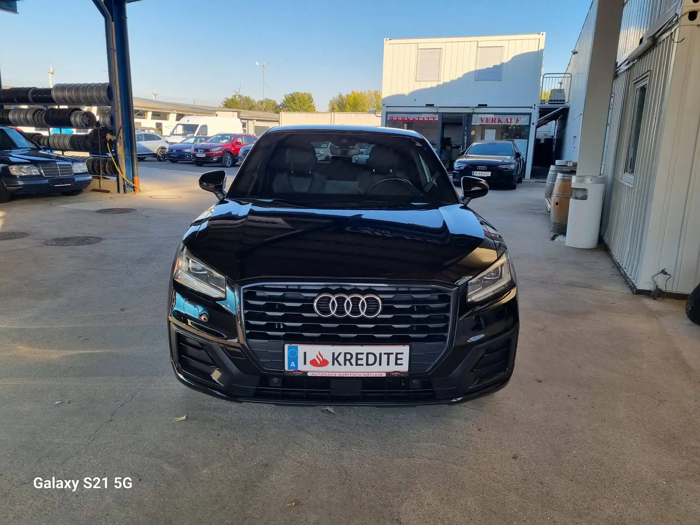 Audi Q2 1,4 TFSI Sport S-Line Automatik - Topzustand! Schwarz - 2