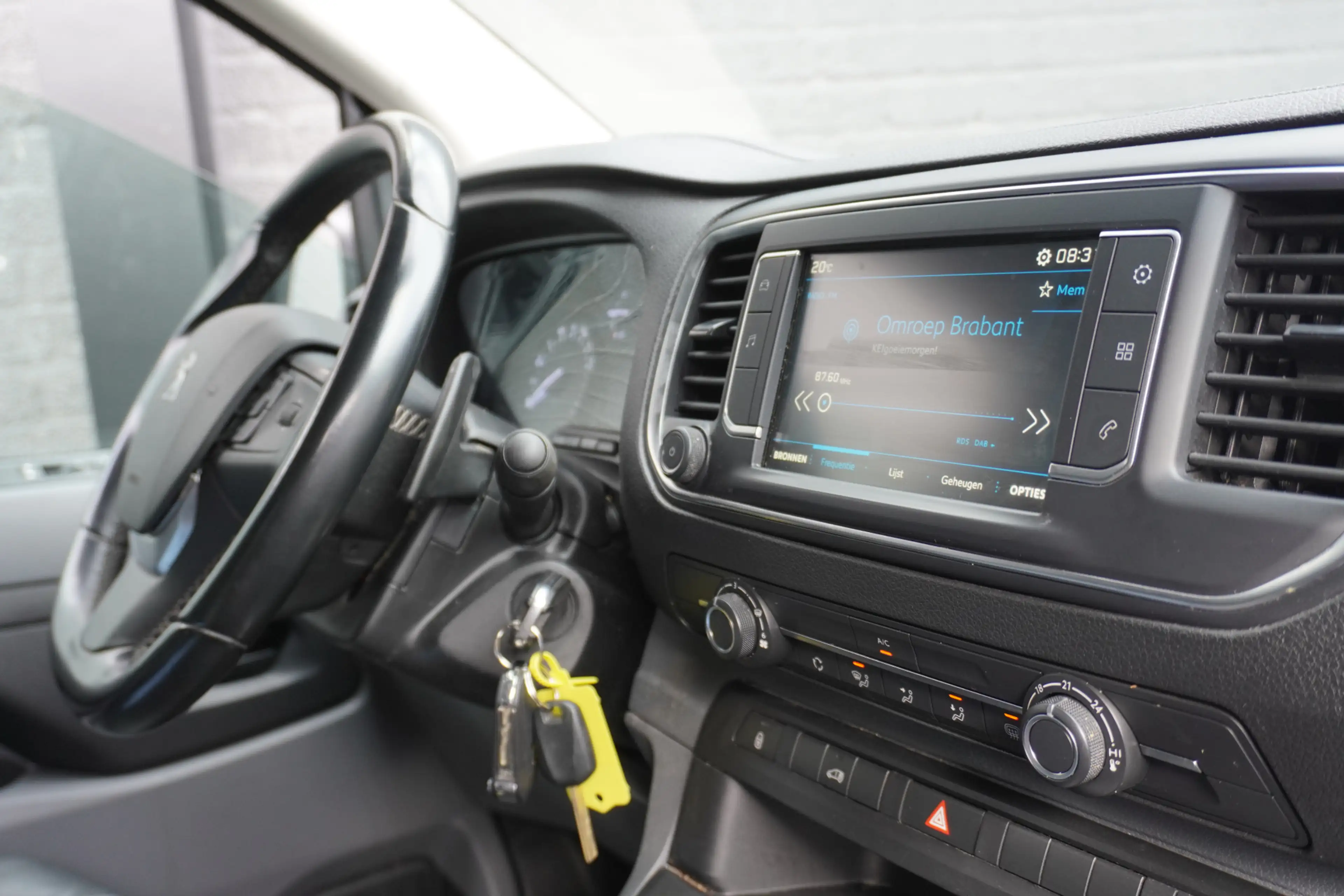 Peugeot Expert 2.0 BlueHDI 145PK Automaat EURO 6 - Airco - Cruise — photo 3