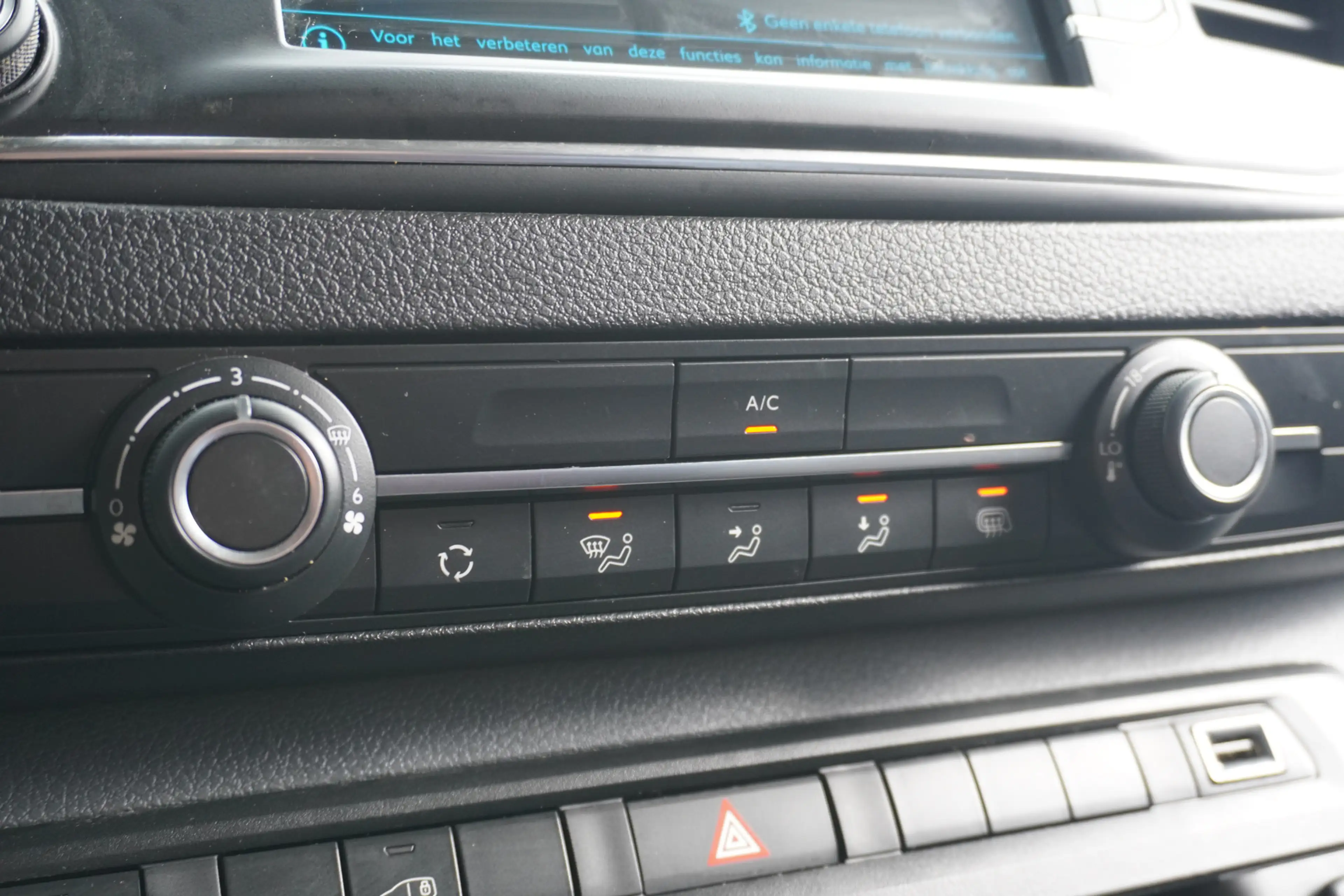 Peugeot Expert 2.0 BlueHDI 145PK Automaat EURO 6 - Airco - Cruise — photo 11