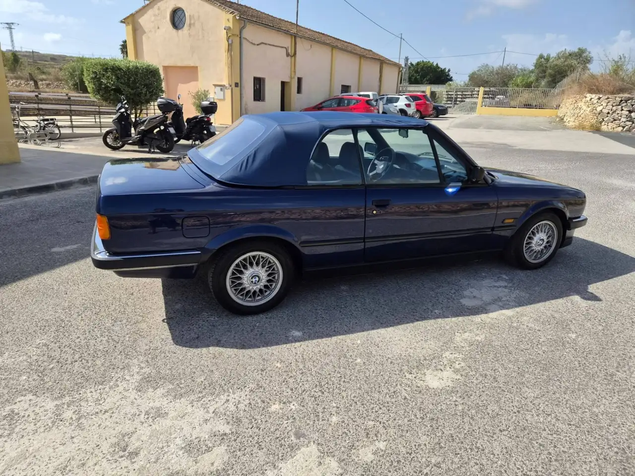BMW 320i, foto 6