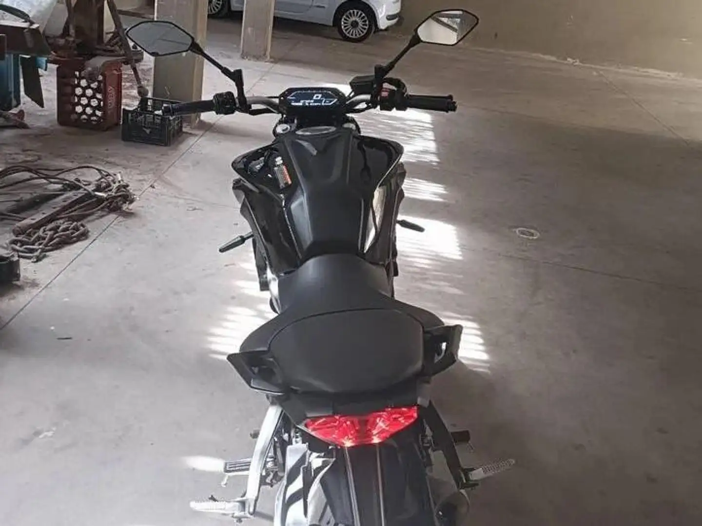 Yamaha MT-07 Noir - 1