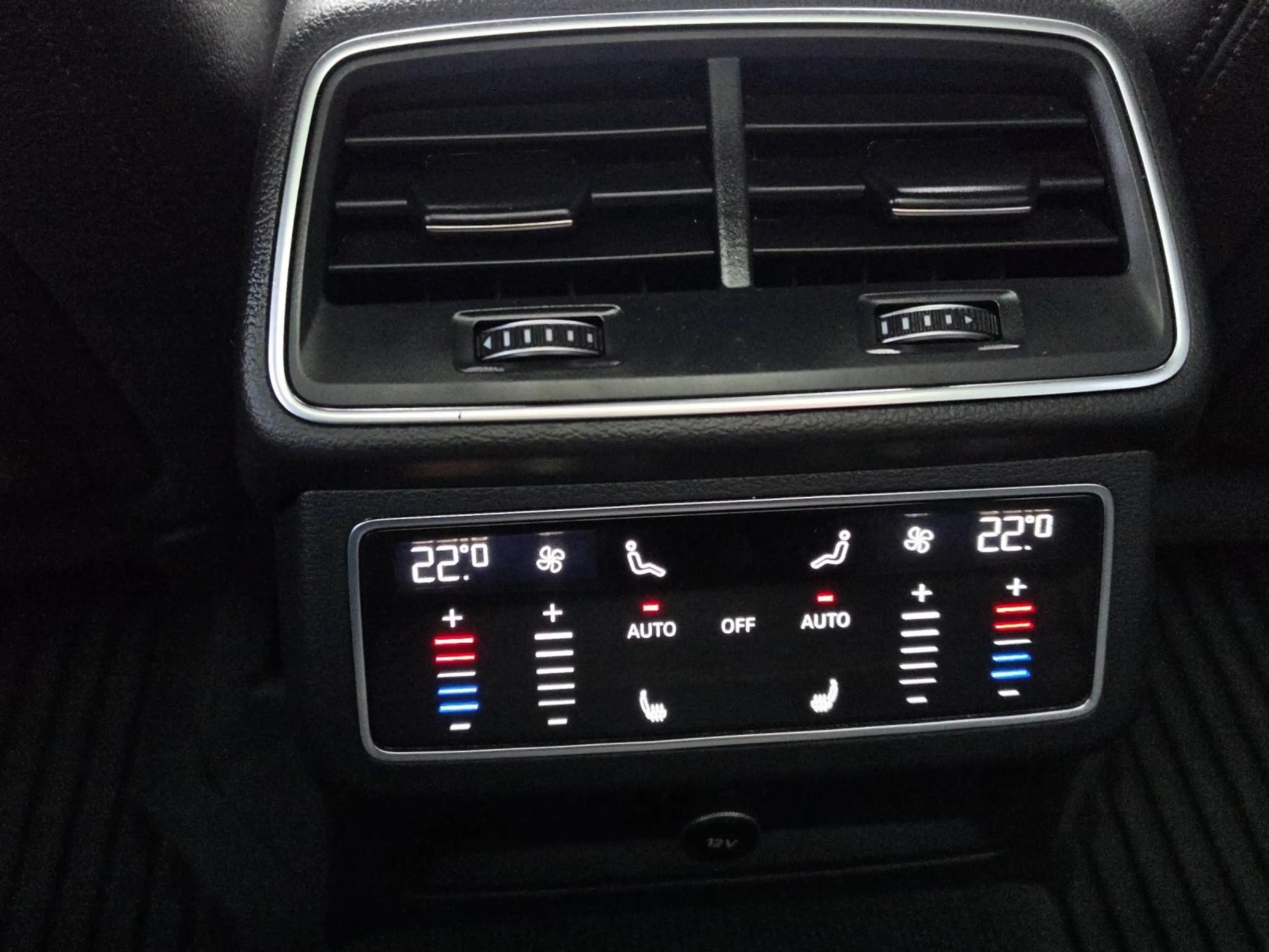 Audi A6 50 TDI quattro design *Nav*Pano*Dig.Tacho*LED*wenigKm* — photo 15