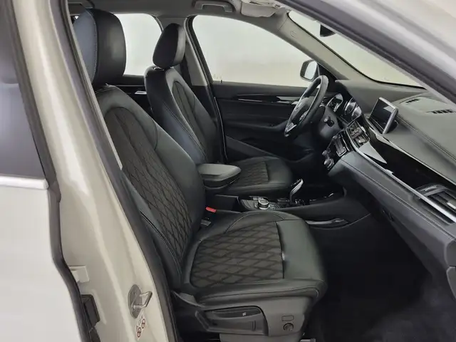 BMW X1 view 11