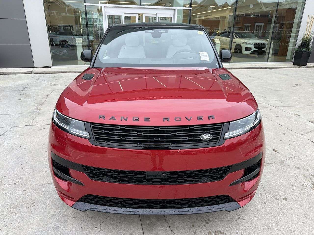 2026 Land Rover Range Rover Sport P400 Dynamic SE alt 3