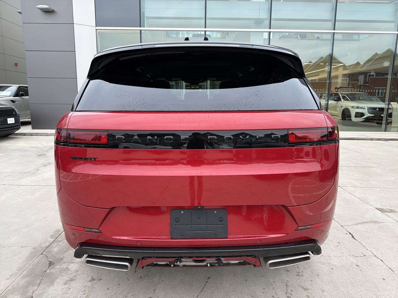 2026 Land Rover Range Rover Sport P400 Dynamic SE alt 4