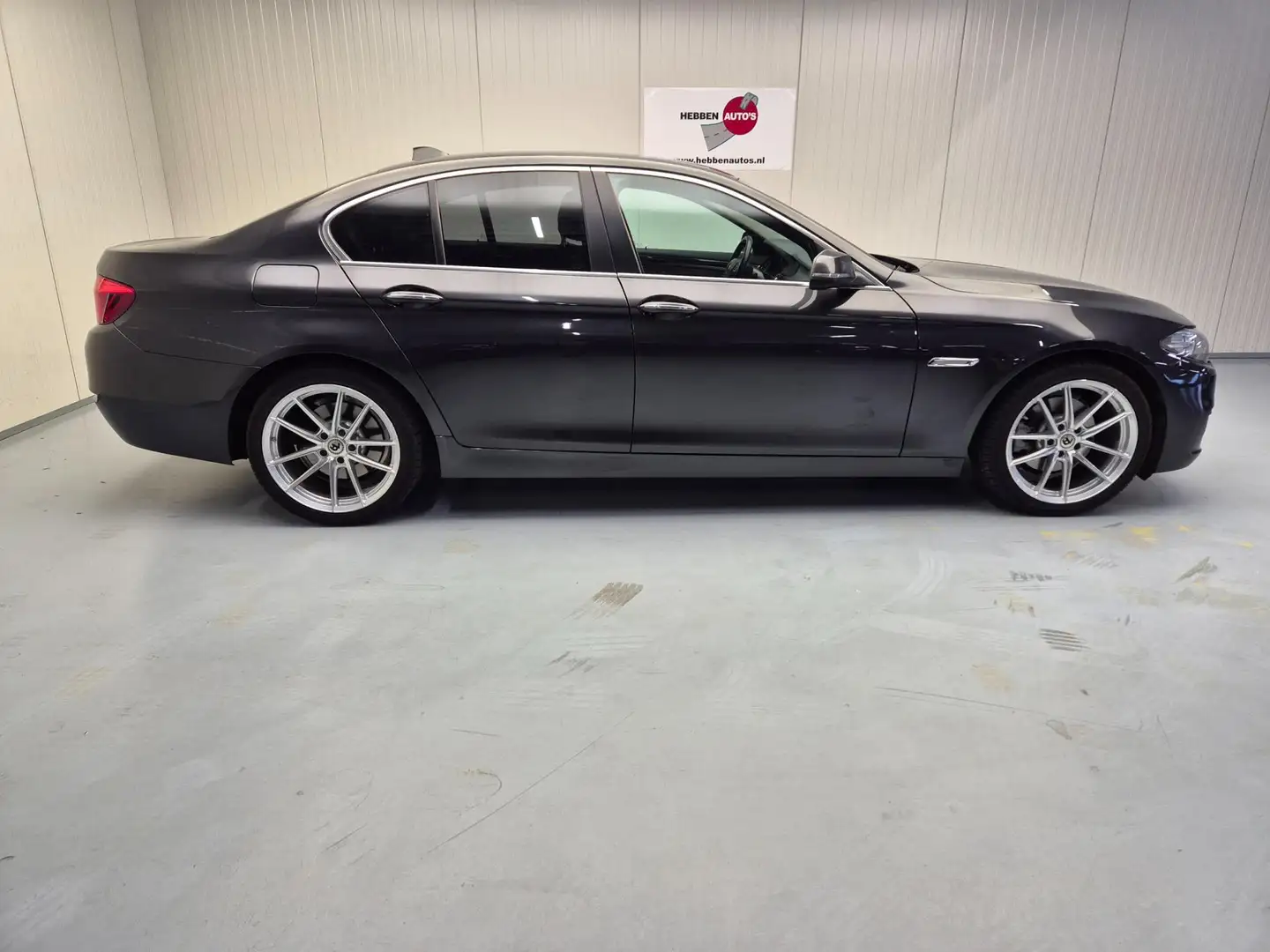 BMW 520 5-serie 520i Business Navi Leer Ecc Cruise Control Grijs - 2