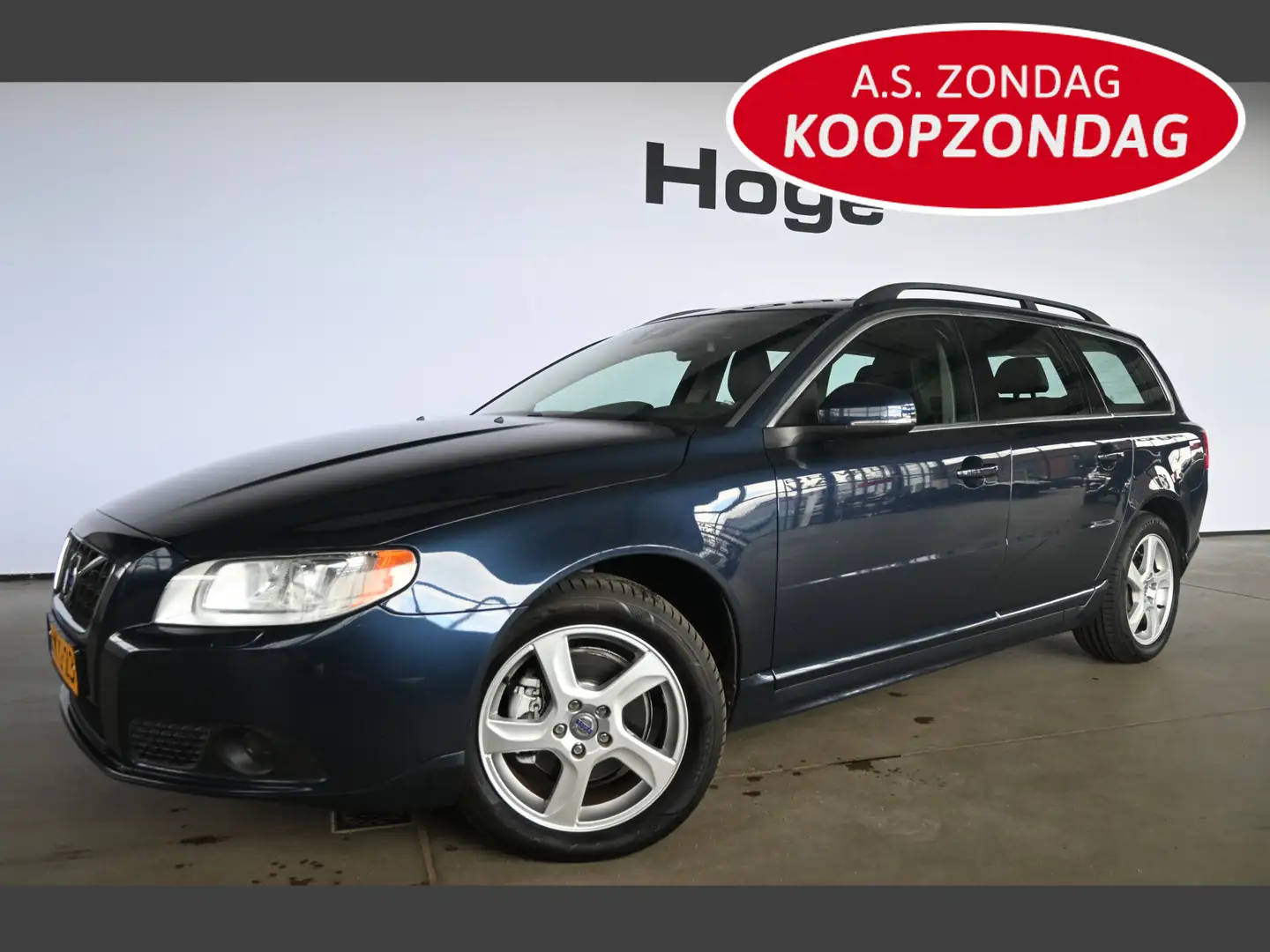 Volvo V70 1.6 T4 Nordic Automaat Clima Navigatie Leder Goed Blauw - 1