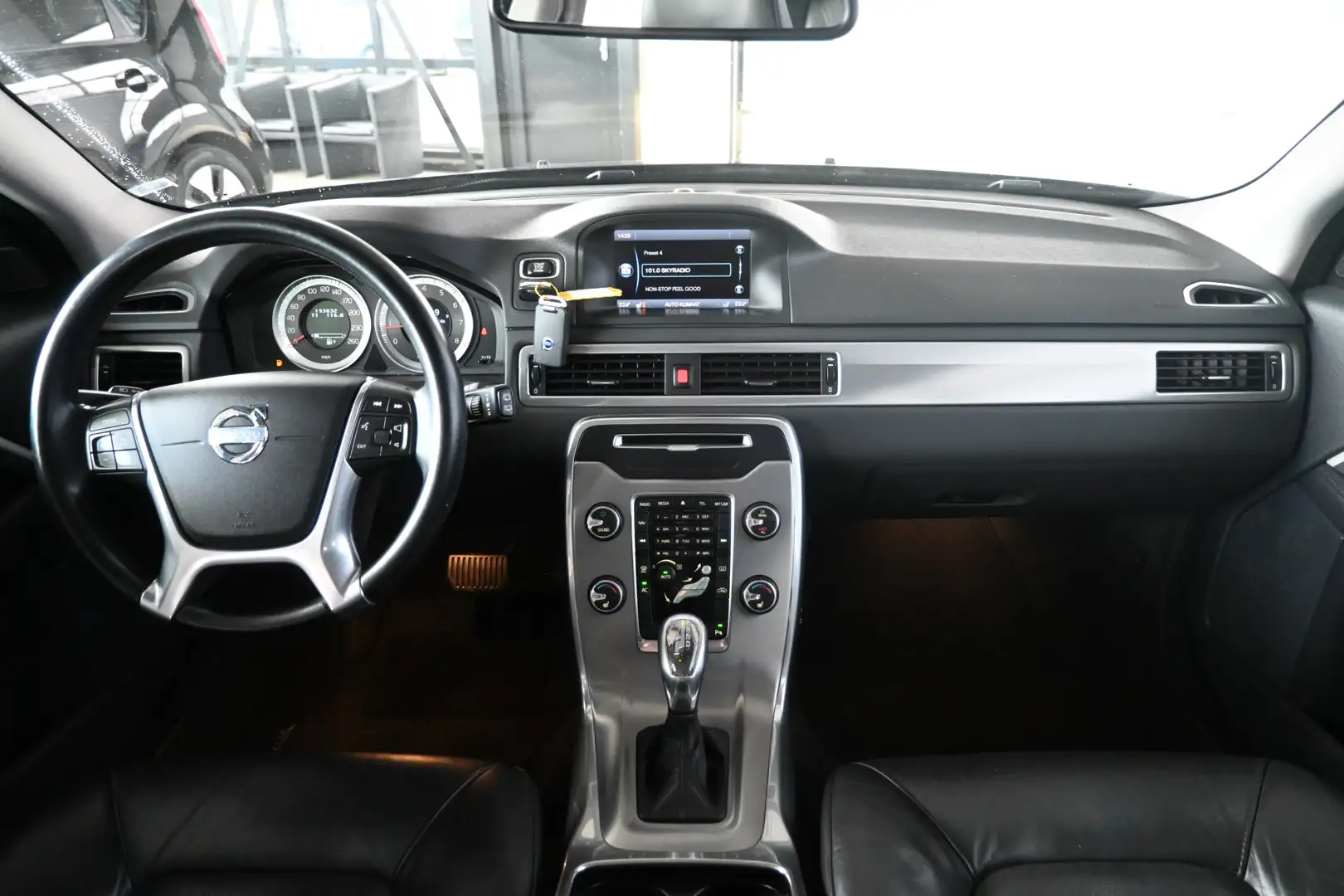 Volvo V70 1.6 T4 Nordic Automaat Clima Navigatie Leder Goed Blauw - 2