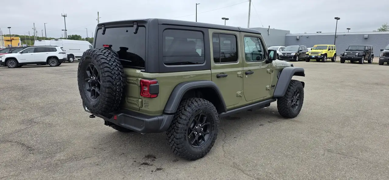 Jeep Wrangler снимка Jeep Wrangler