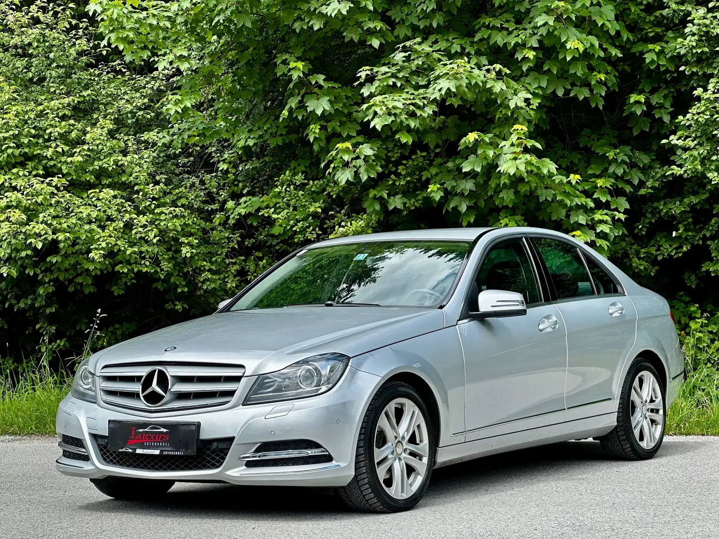 Mercedes-Benz C 180 CDI BlueEfficiency Limousine Aut *XENON*NAVI*LEDER Gris - 1