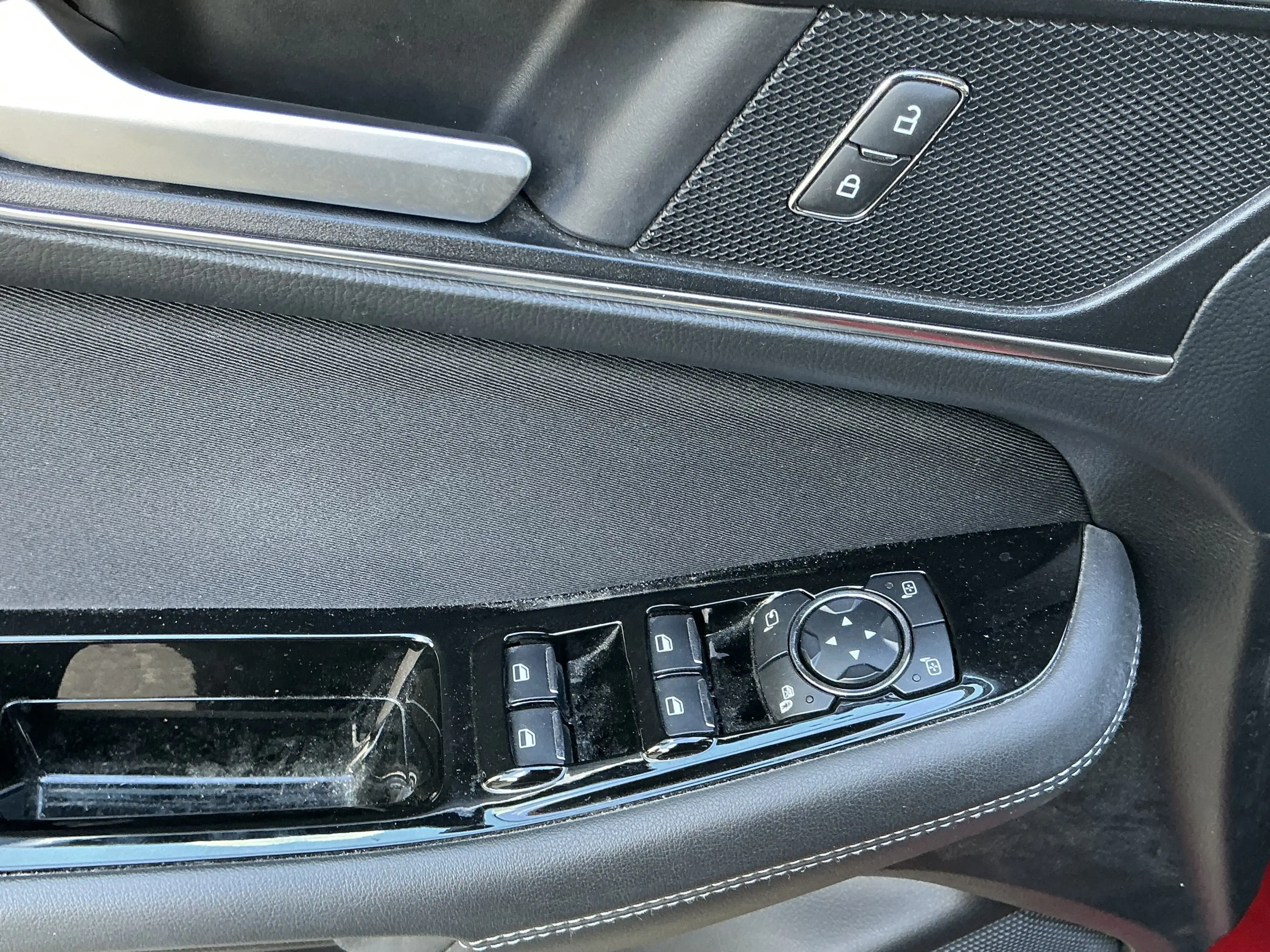 Ford Galaxy Titanium 7-Sitzer R.Cam Navi ACC LED SHZ — photo 4