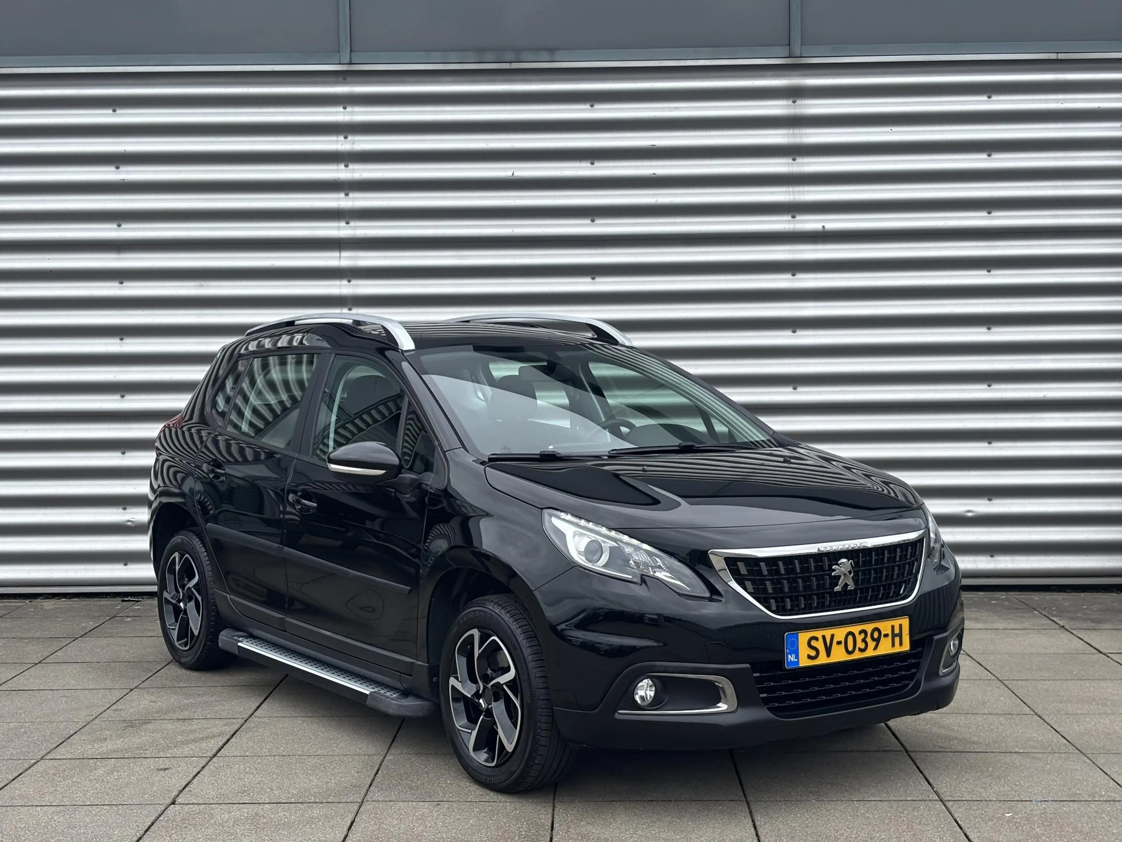 Peugeot 2008 1.2 110 pk Blue Lion | Handgeschakeld | Cruise Con — photo 3
