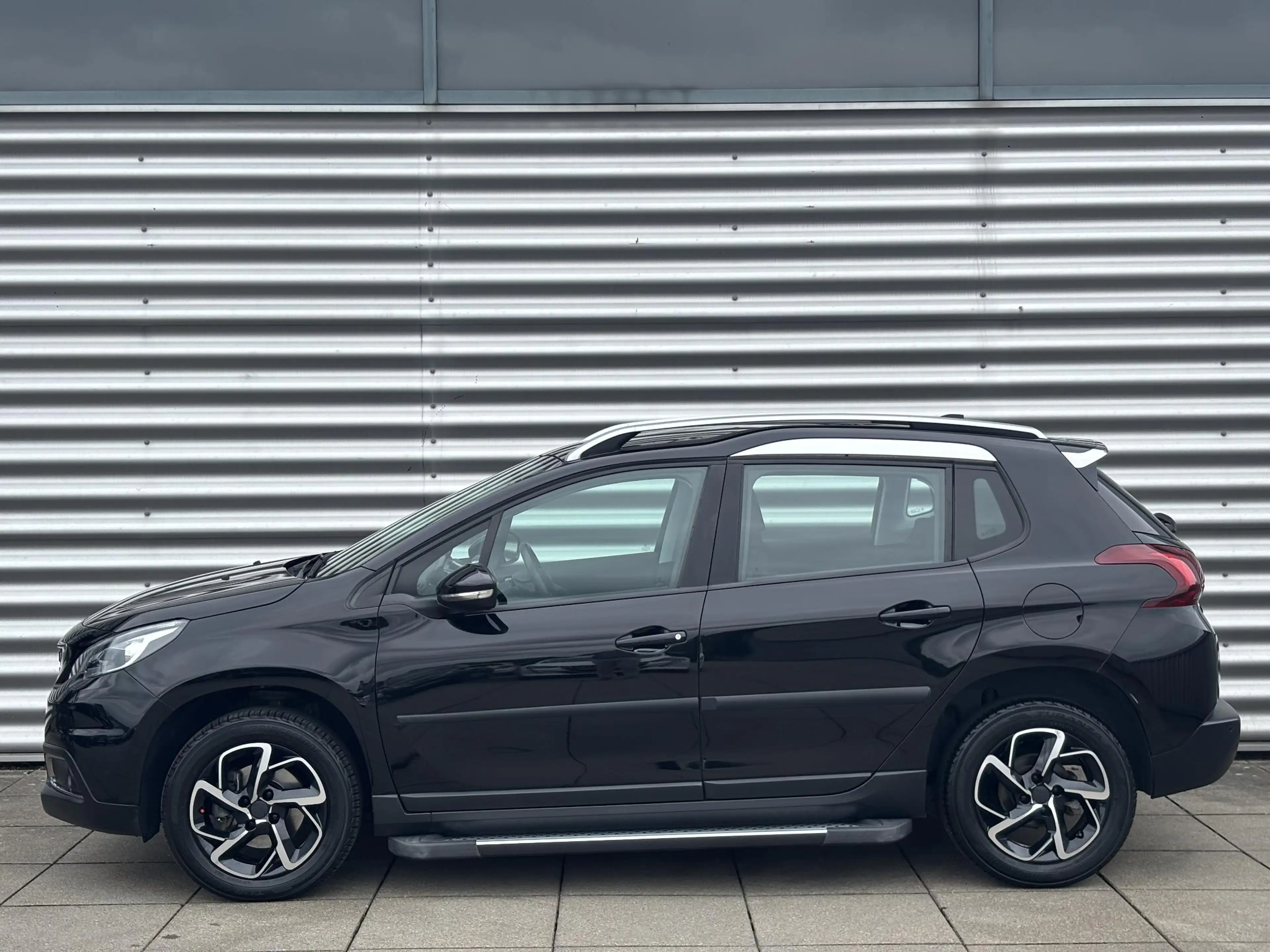 Peugeot 2008 1.2 110 pk Blue Lion | Handgeschakeld | Cruise Con — photo 8