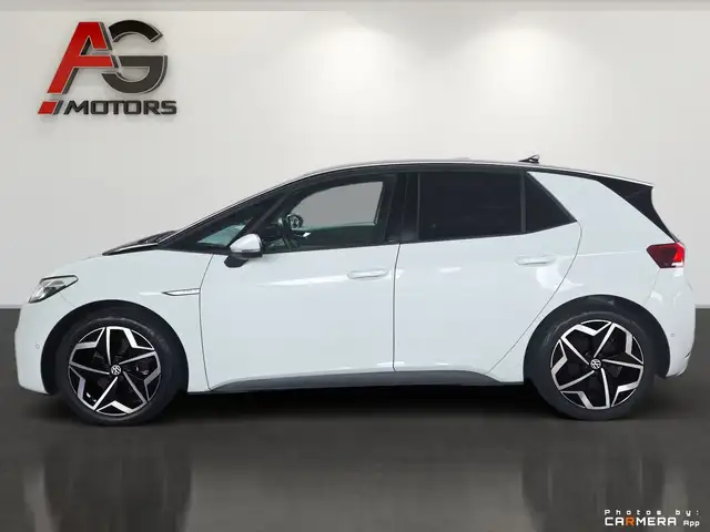 Volkswagen ID.3 view 10