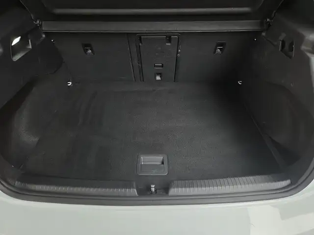 Volkswagen ID.3 view 13
