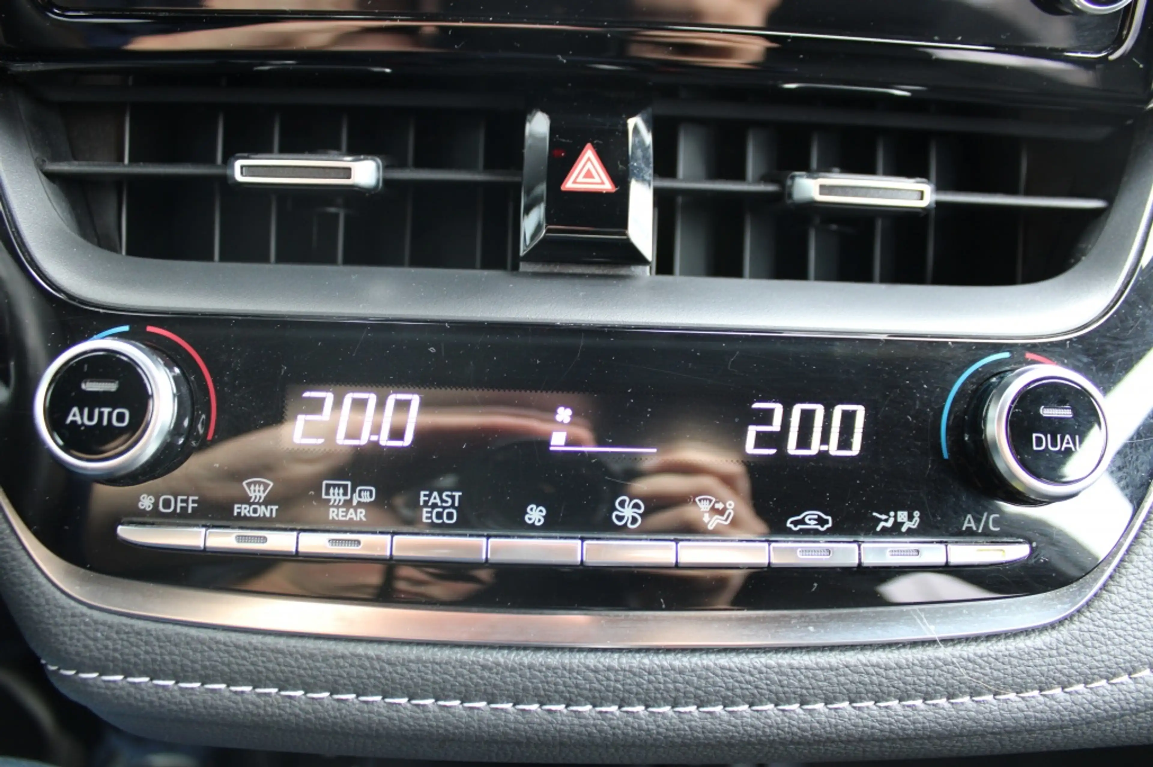 Suzuki Swace 1.8 Full Hybrid Select Automaat | CarPlay | Adapti — photo 14