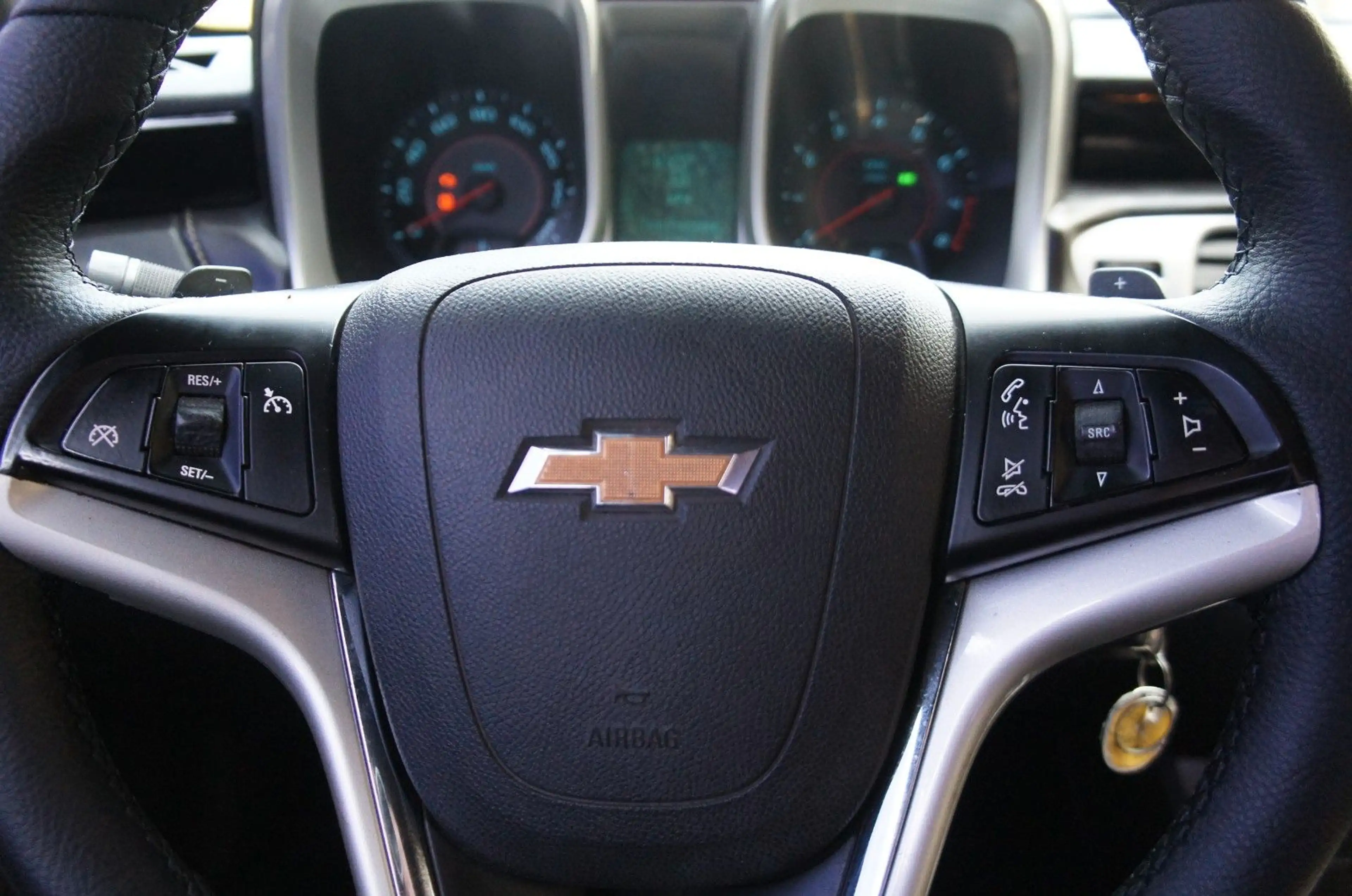Chevrolet Camaro 3.6 V6 Bumble Bee umbau HUD Sitzheiz. — photo 15