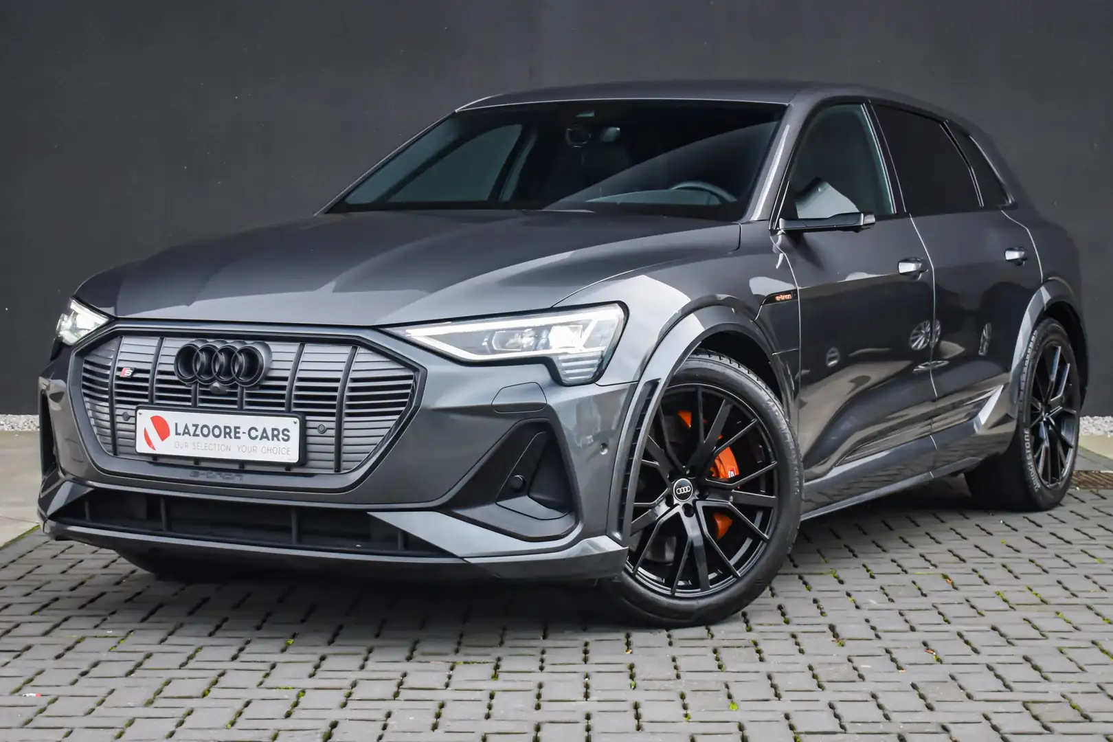 Audi Q8 e-tron S-Line -1ste eigenaar Zilver - 1