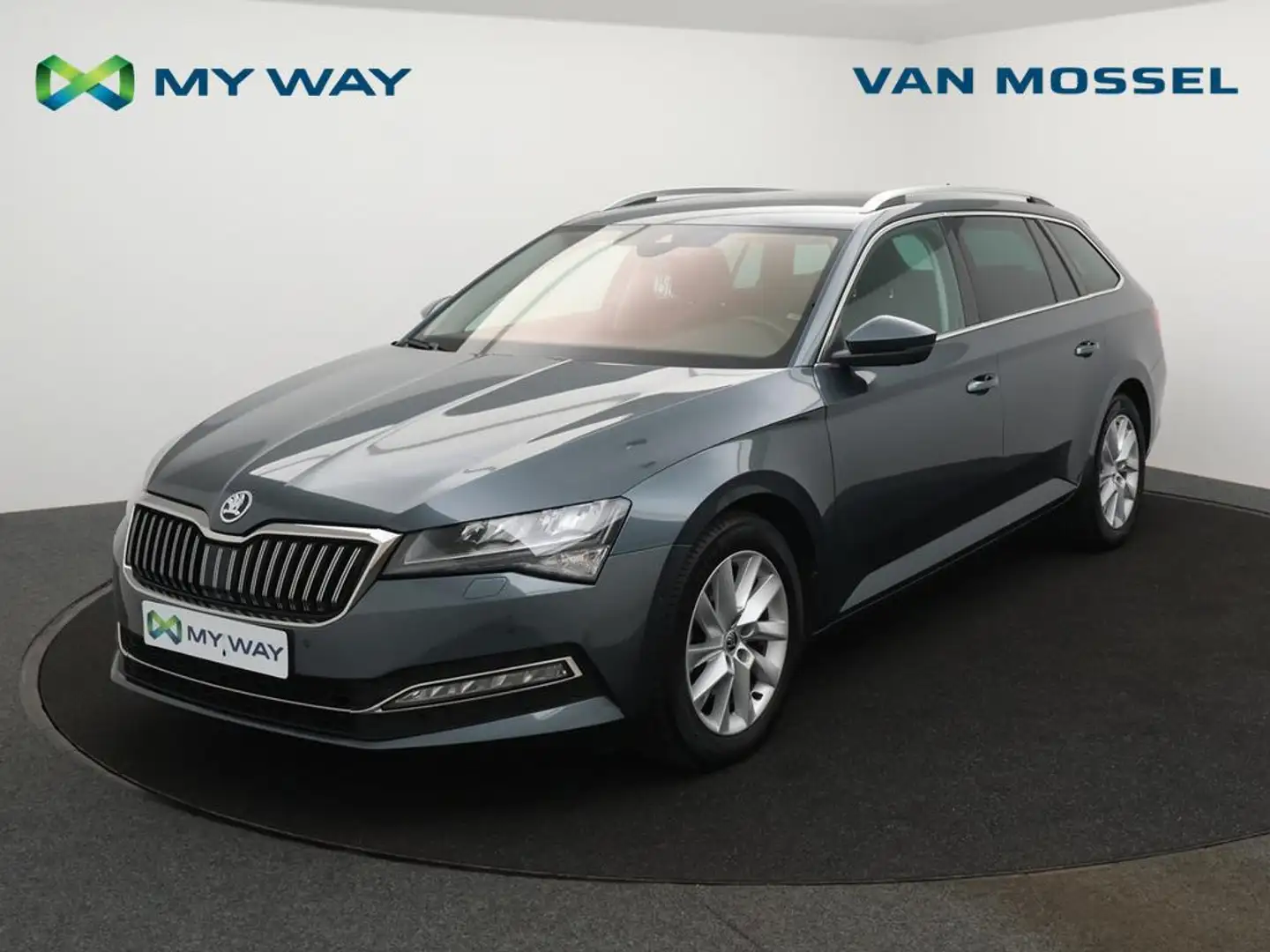 Skoda Superb Superb Wagon Clever+ 2.0TDI 122PK *AUTOMAAT*NAVI*BLTH*CRUISE*PDC*CAMERA*SFEERVERLICHTING*ZETELVERWARMING*... Gris - 1