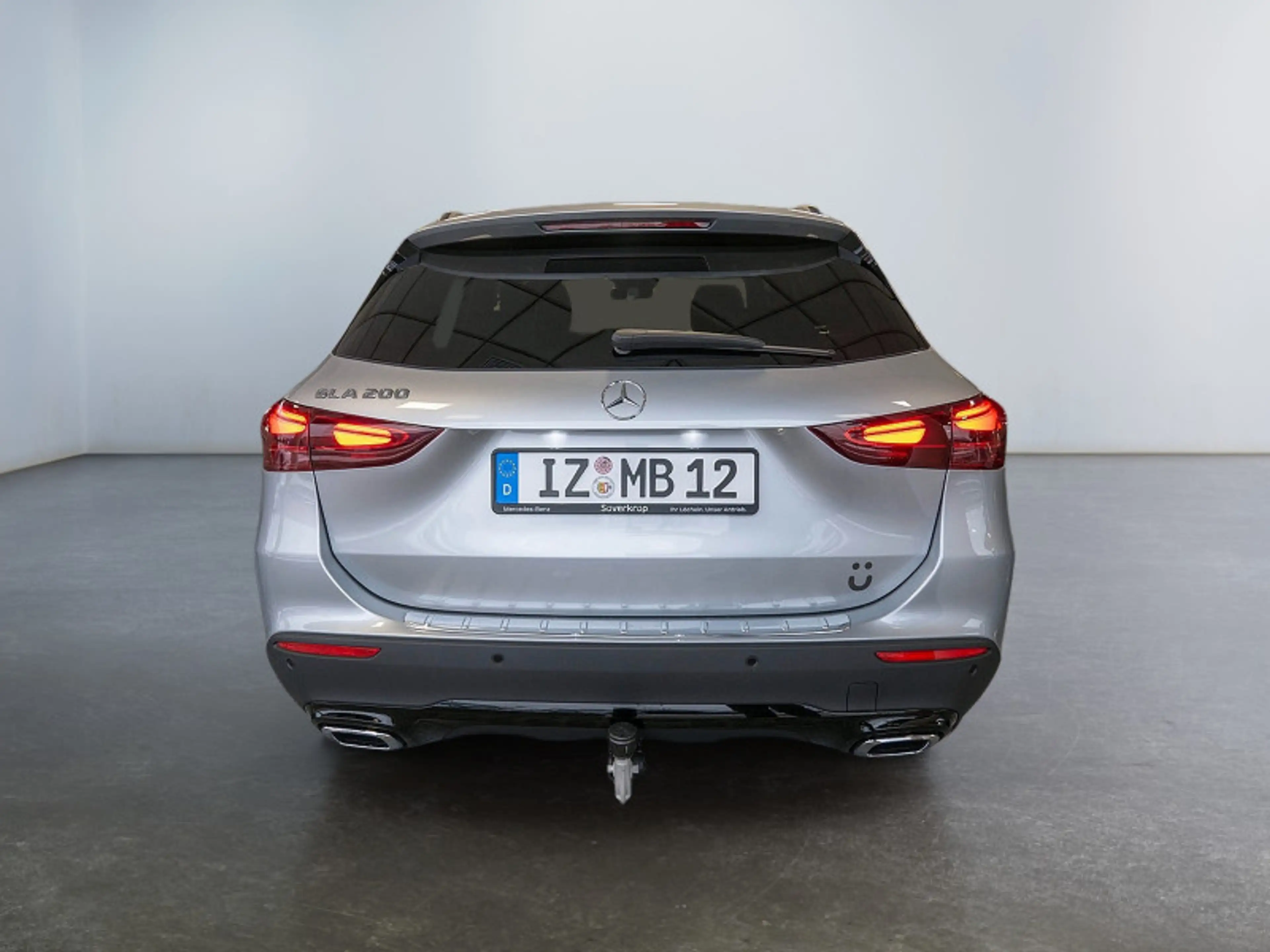 Mercedes-Benz GLA 200 NIGHT PROGRESSIVE MULTI 360 AHK DISTR — photo 4