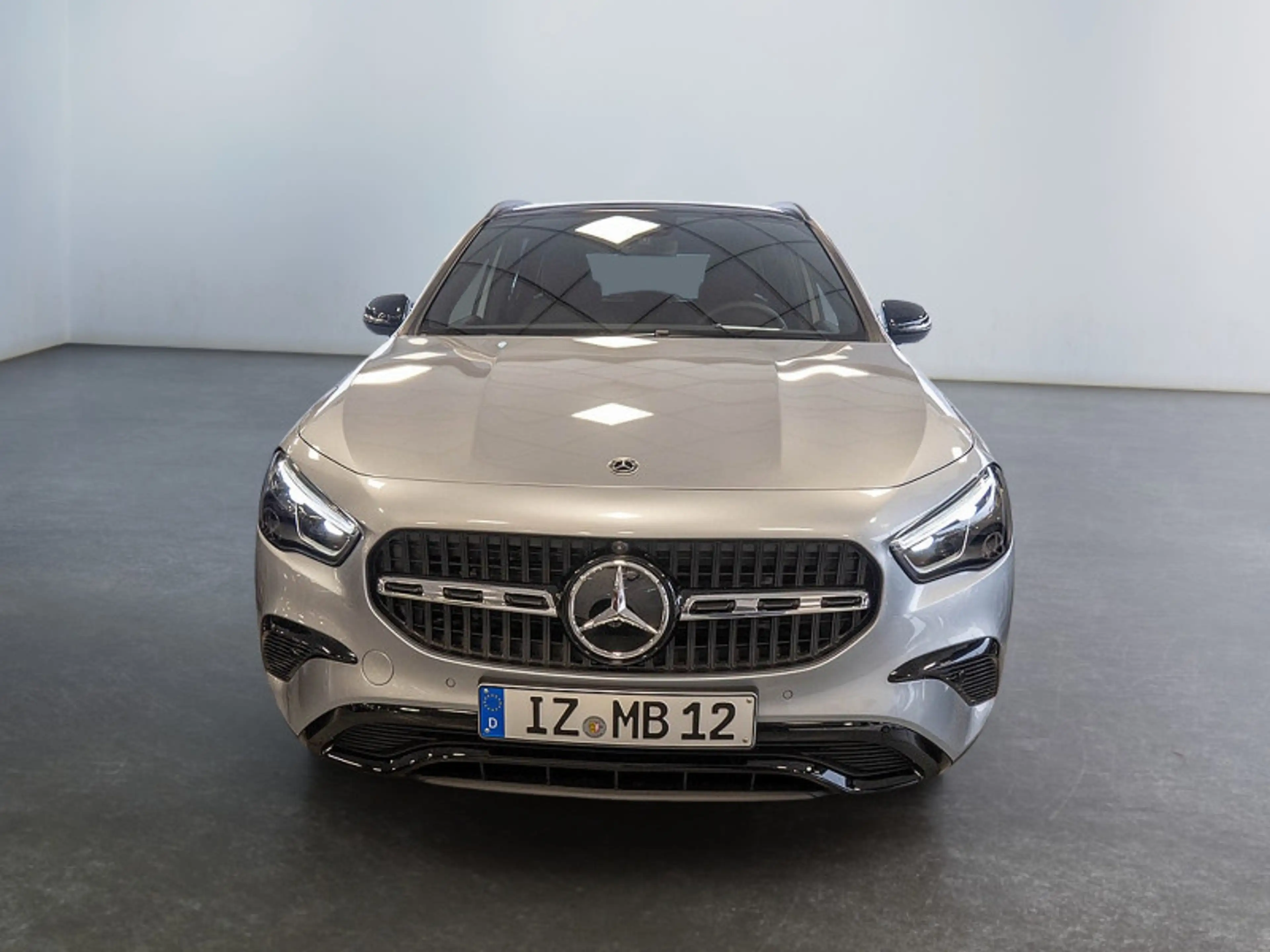 Mercedes-Benz GLA 200 NIGHT PROGRESSIVE MULTI 360 AHK DISTR — photo 2