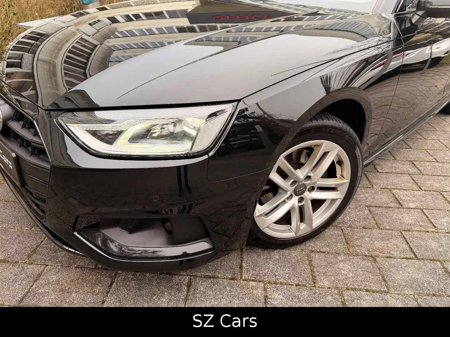 Audi A4 Avant 35 TDI advanced*LEDER*ACC*LED*AUT Schwarz - 2