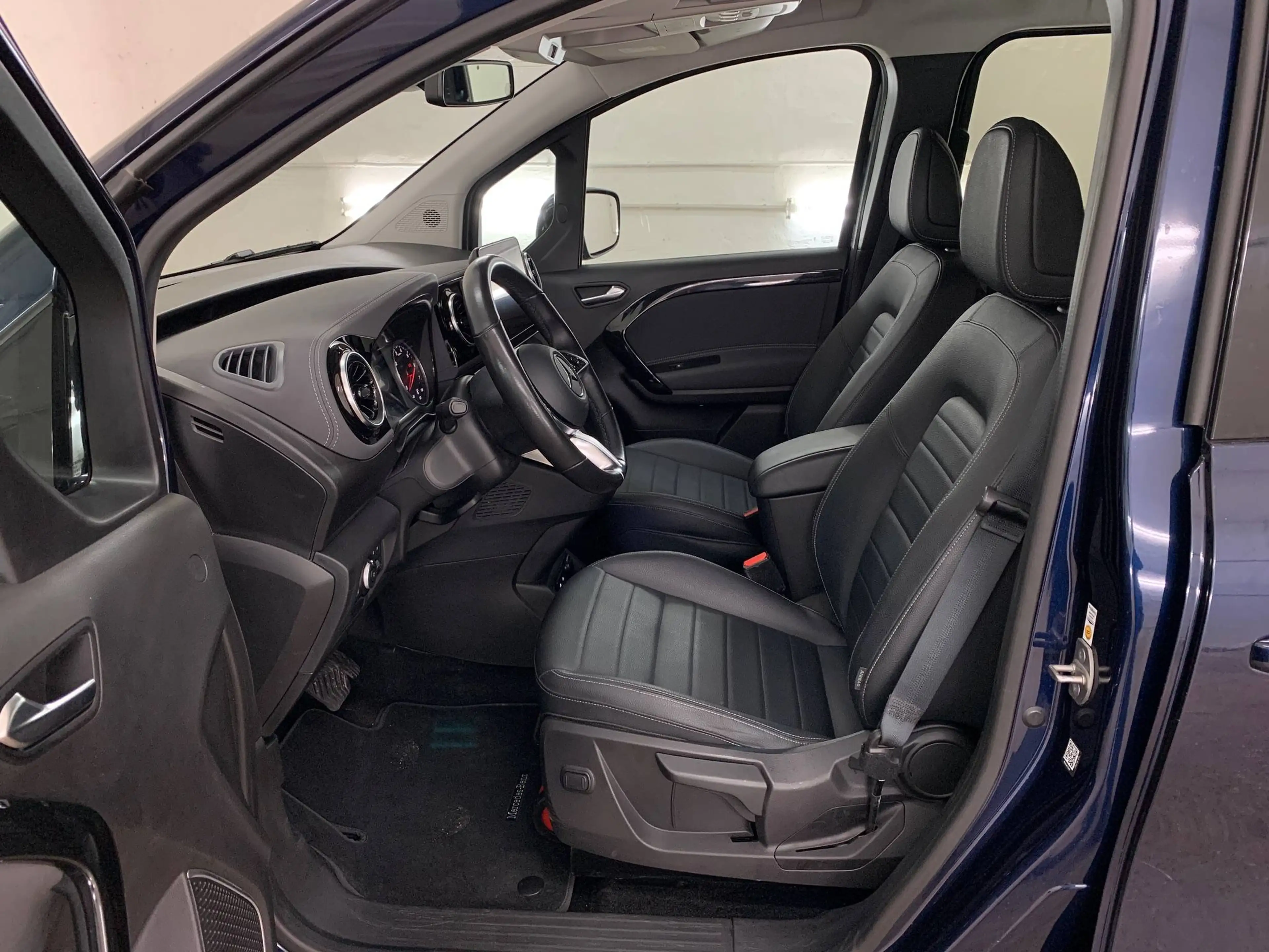 Mercedes-Benz T-Class 180 lang 1.HAND+WENIG-KM+ROLLSTUHLUMBAU+VOLL-LEDER — photo 10