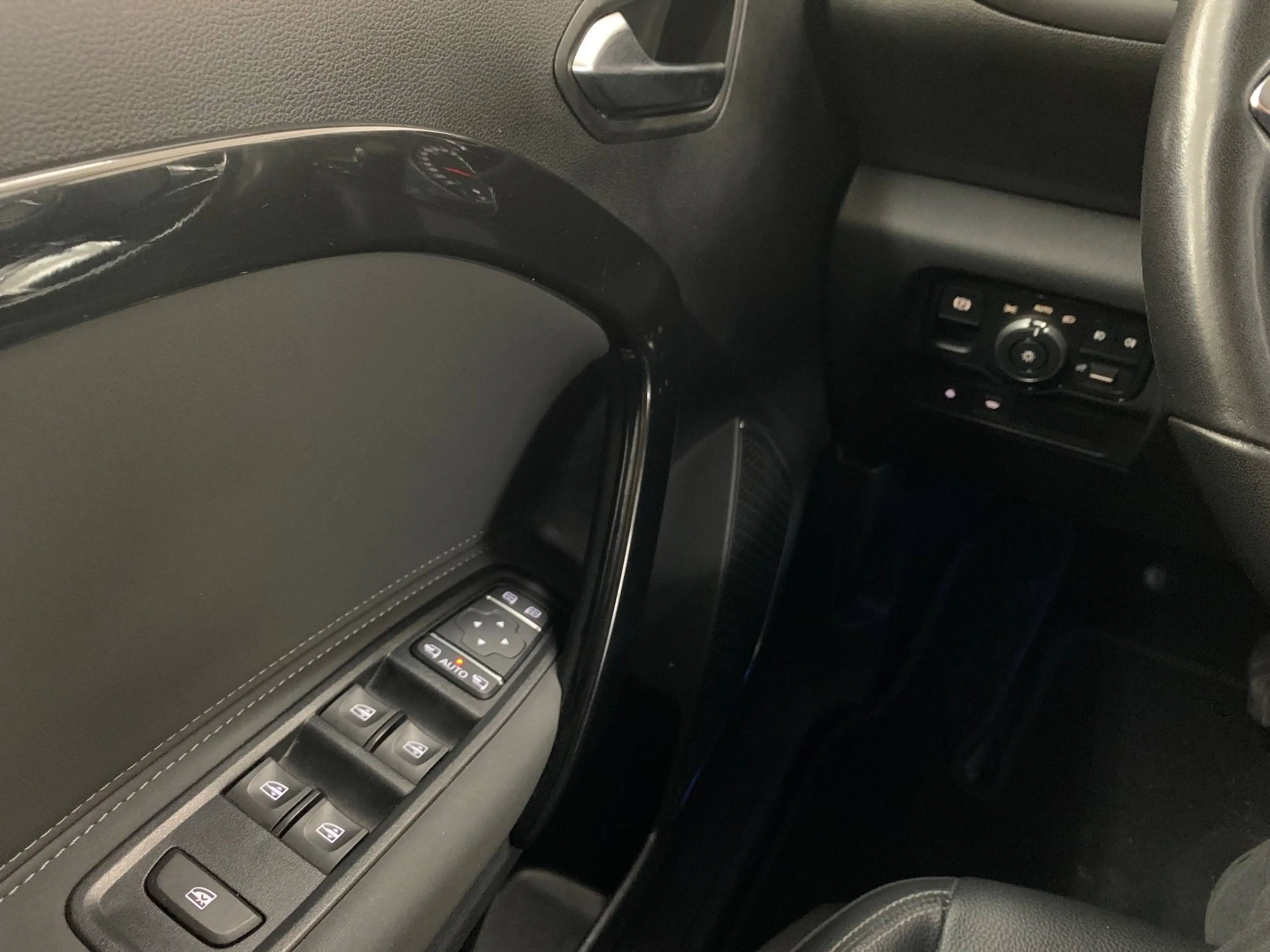 Mercedes-Benz T-Class 180 lang 1.HAND+WENIG-KM+ROLLSTUHLUMBAU+VOLL-LEDER — photo 14