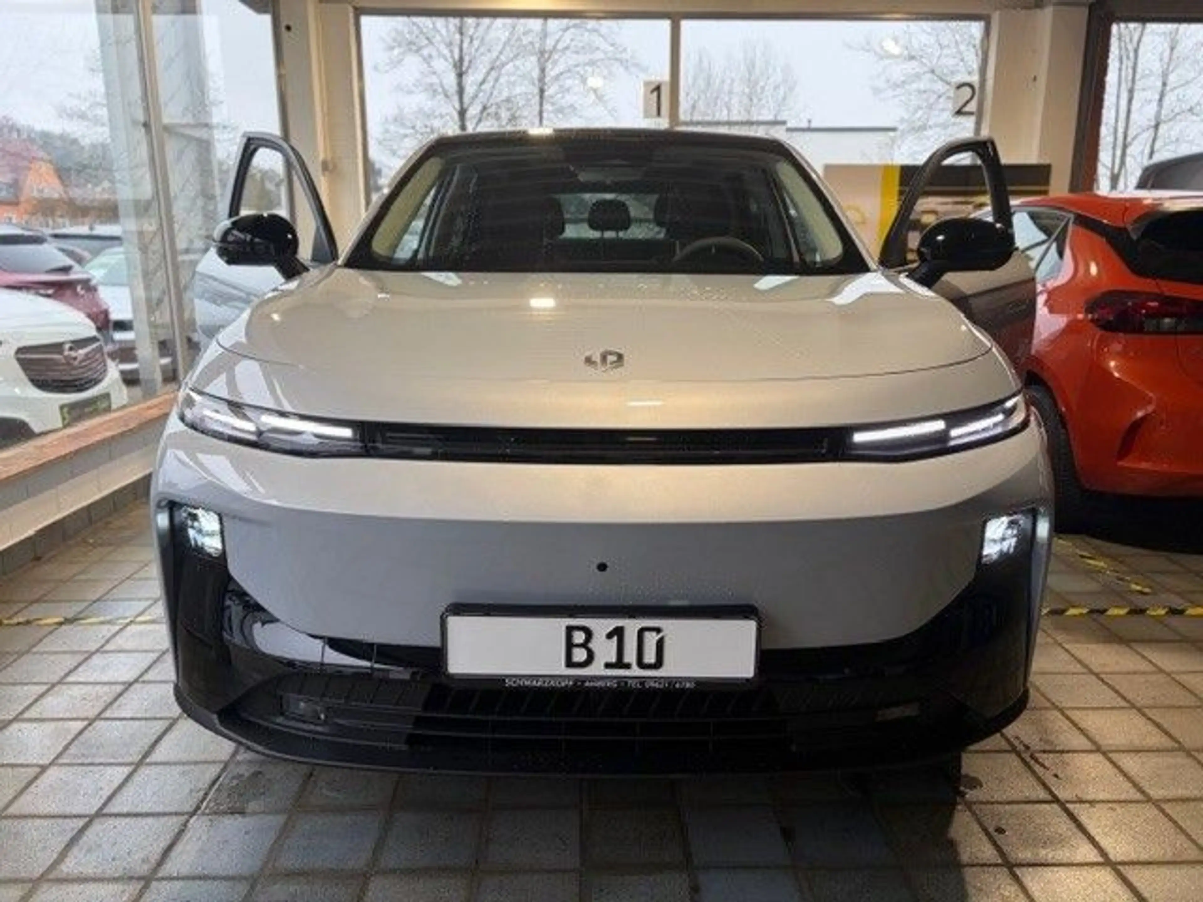 Leapmotor B10 Design Pro Max 67.1 kWh ACC LED Navi Pano LM — photo 3