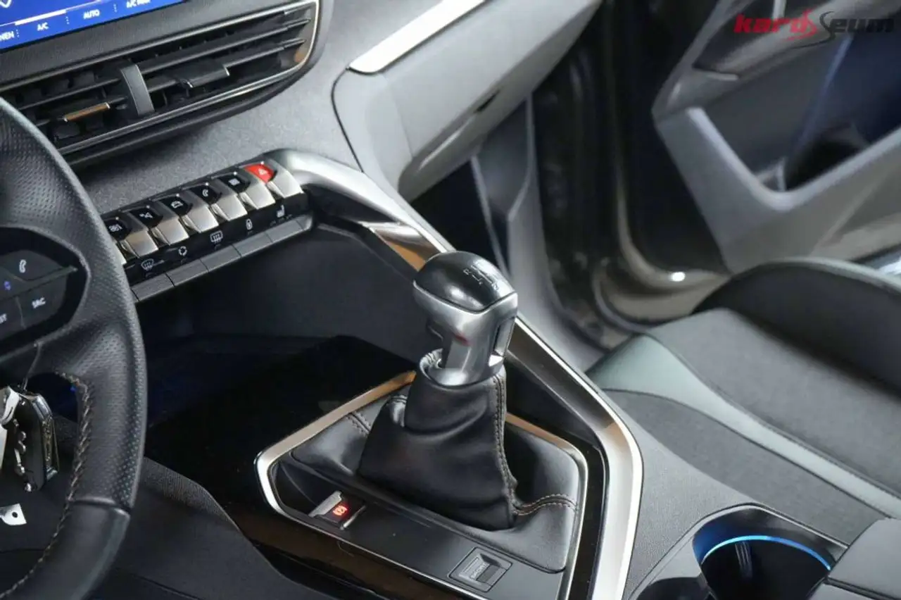 Peugeot 3008 — photo 28 sur 36