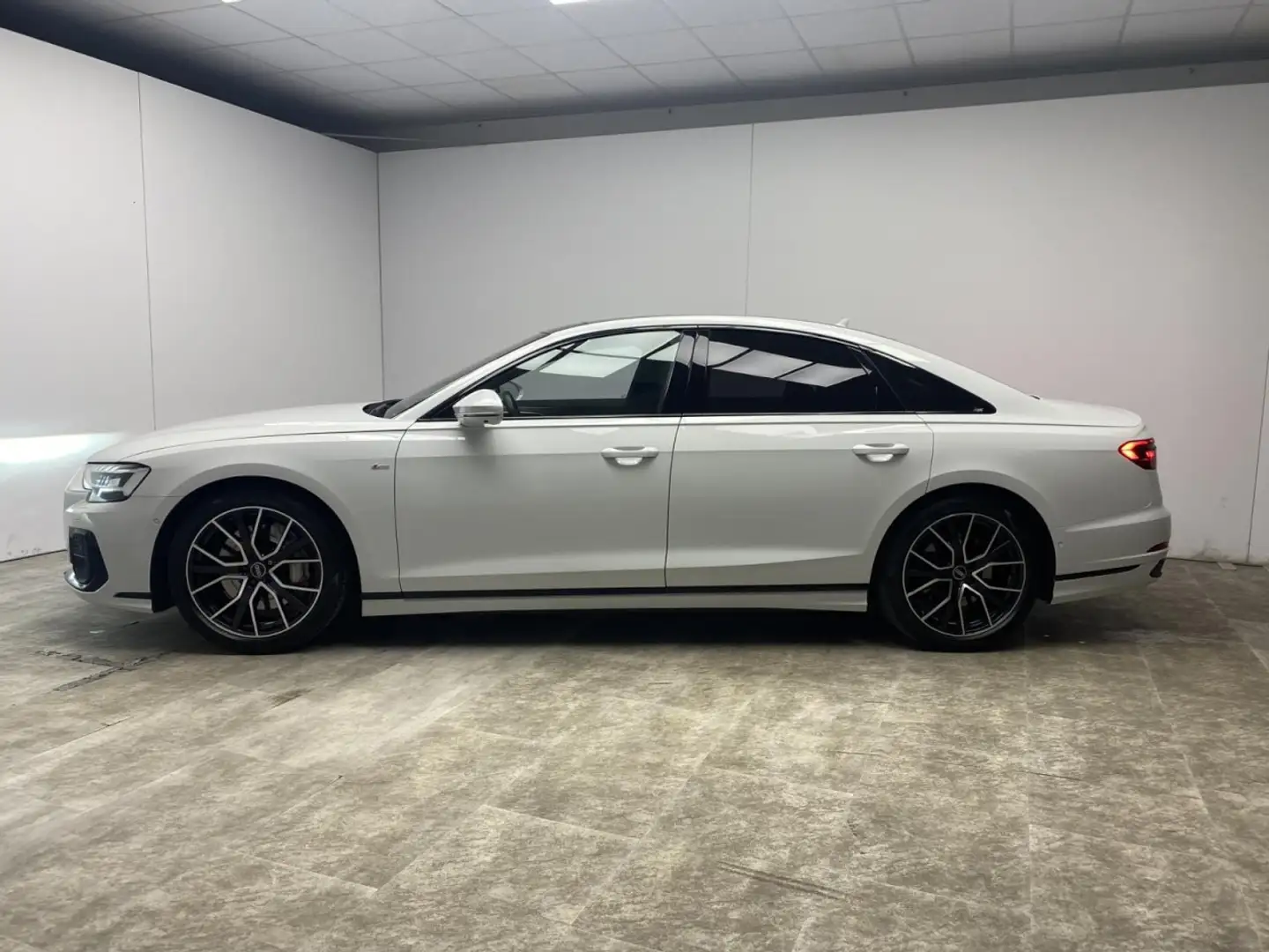 Audi A8 55 TFSI quattro S-Line Black Style Pano + Standhei Blanco - 2