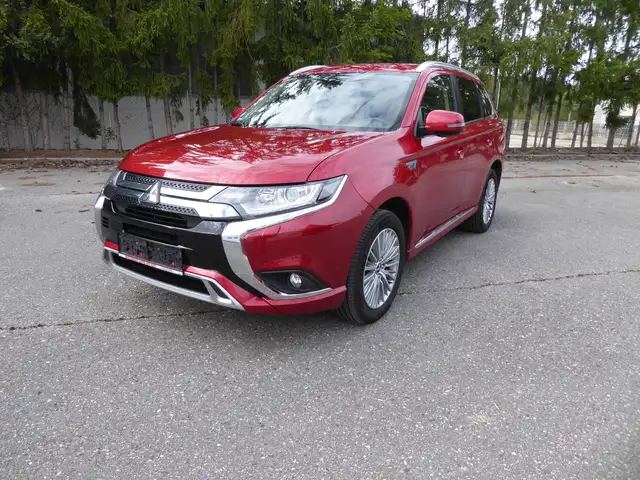 Mitsubishi Outlander PHEV Basis 4WD