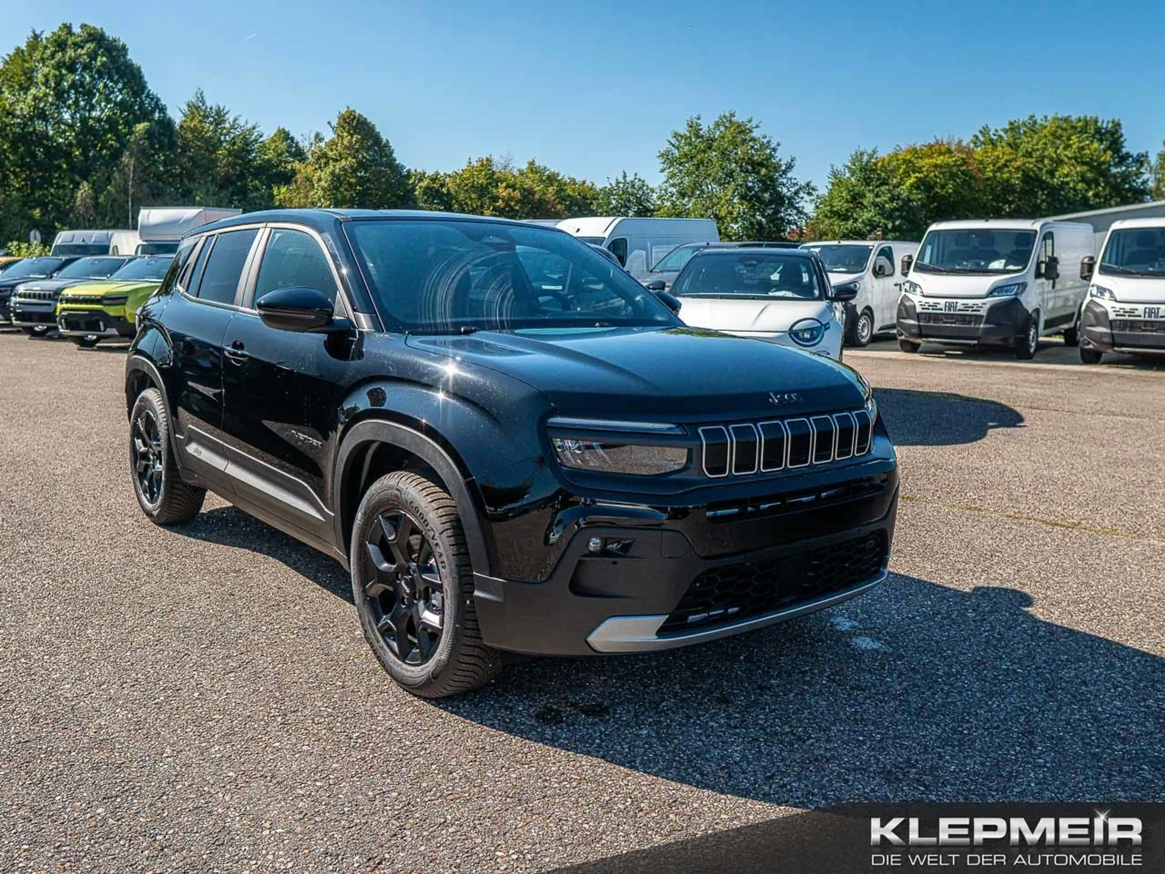 Jeep Avenger Hybrid Altitude — photo 3