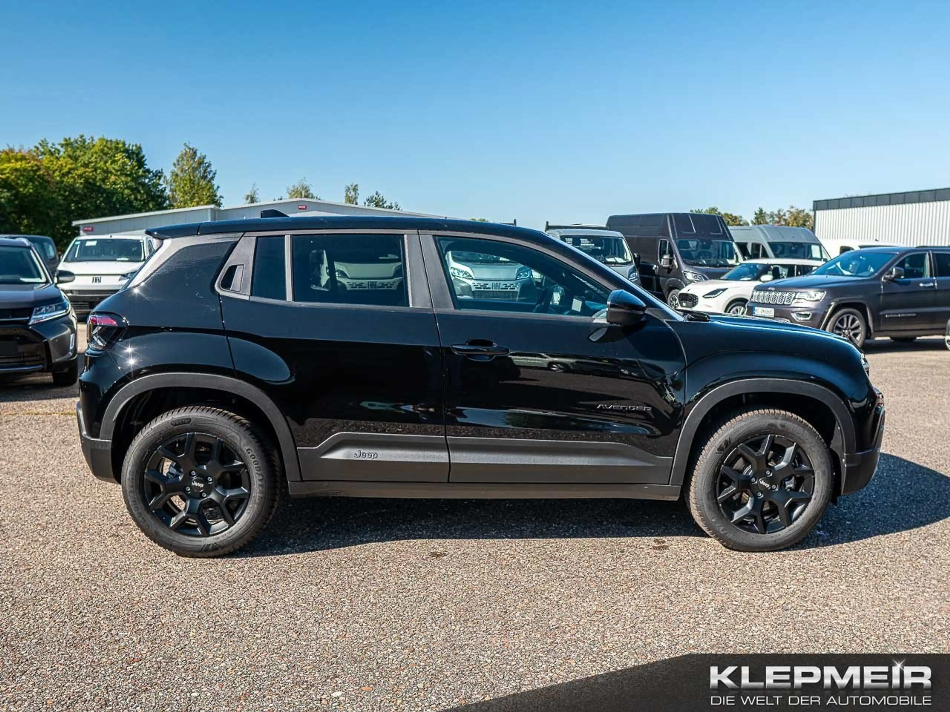 Jeep Avenger Hybrid Altitude — photo 4