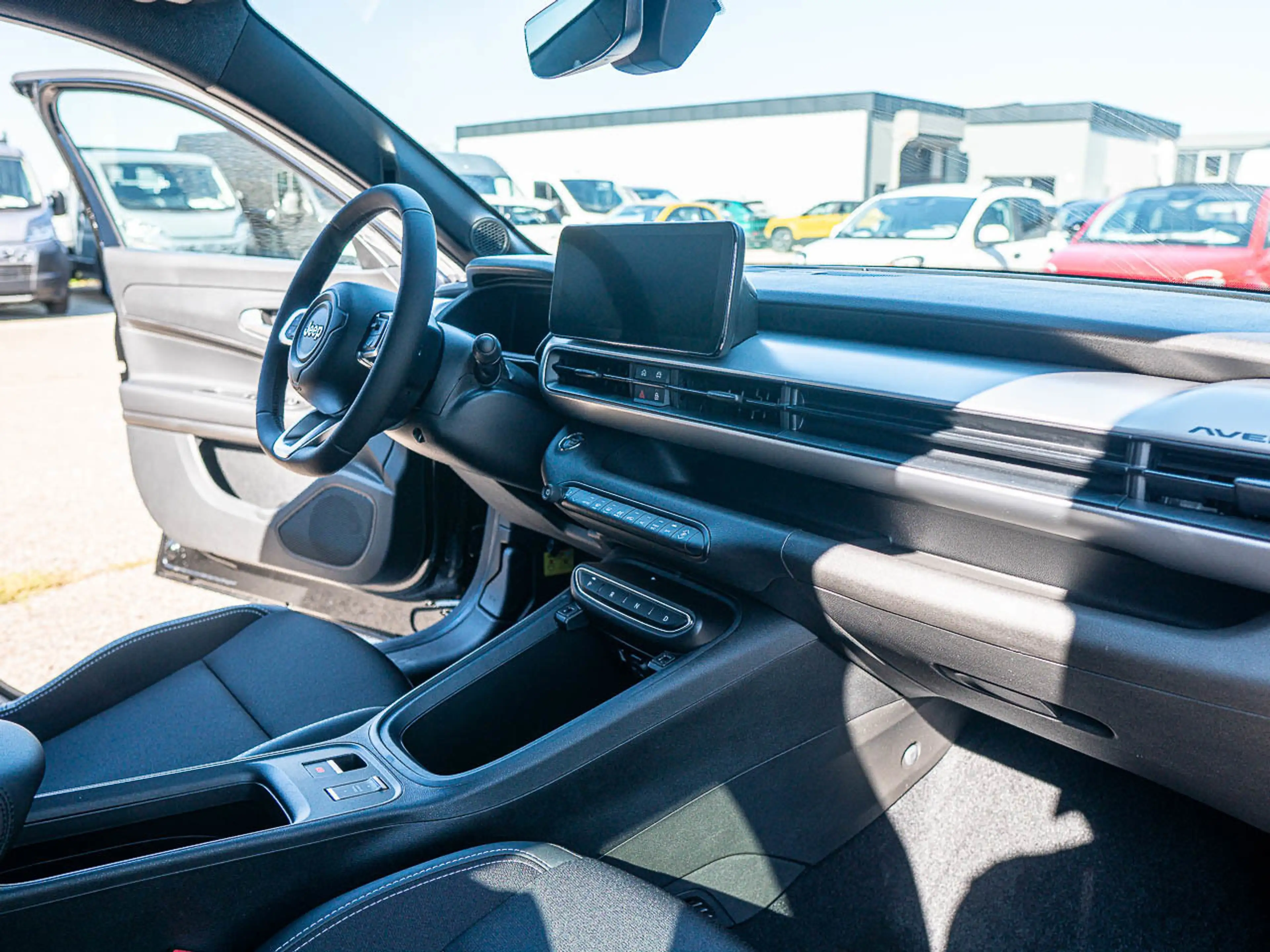 Jeep Avenger Hybrid Altitude — photo 13