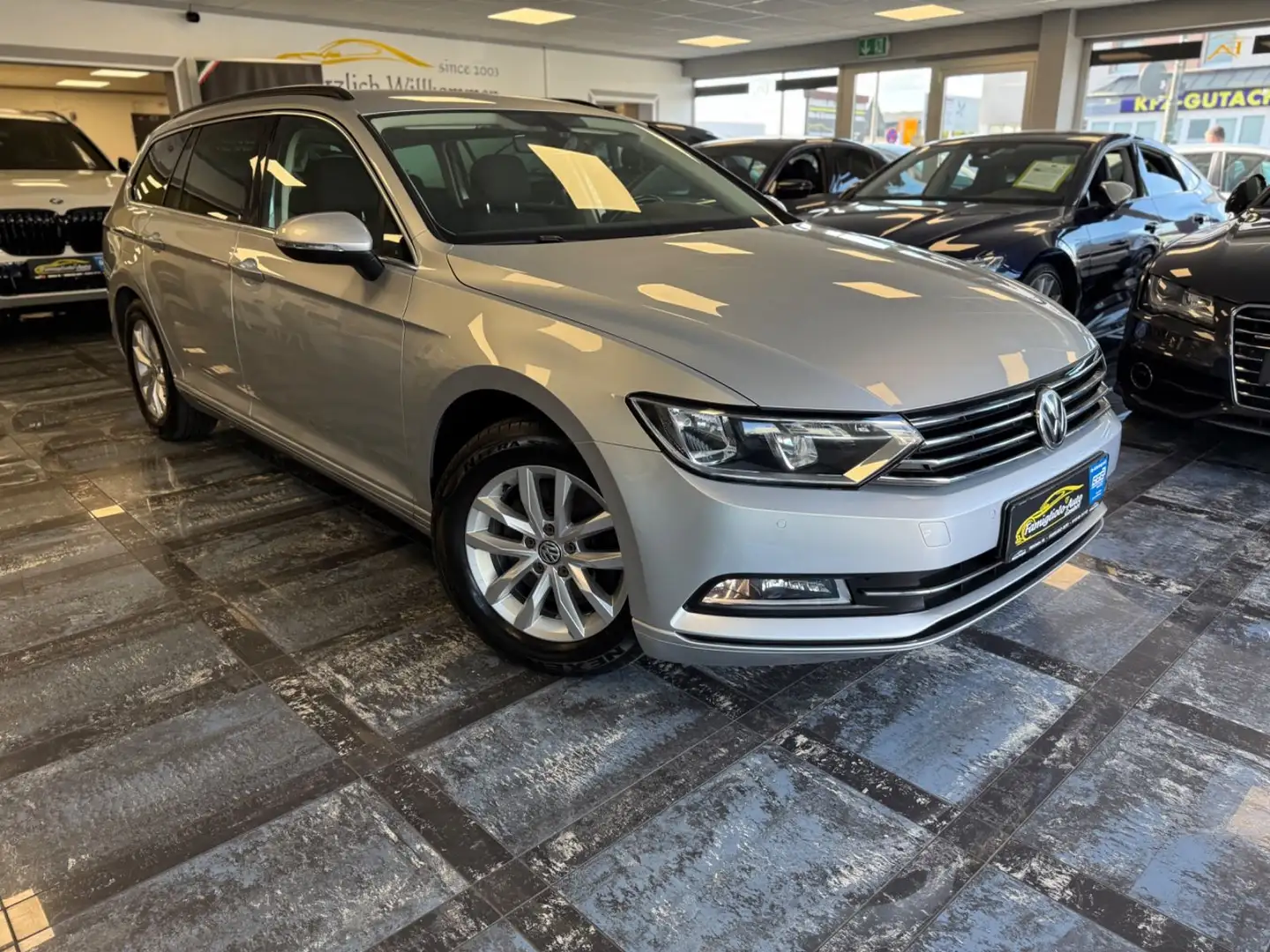 Volkswagen Passat Variant Comfortline BMT/Start-Stopp*Navi* Silber - 2