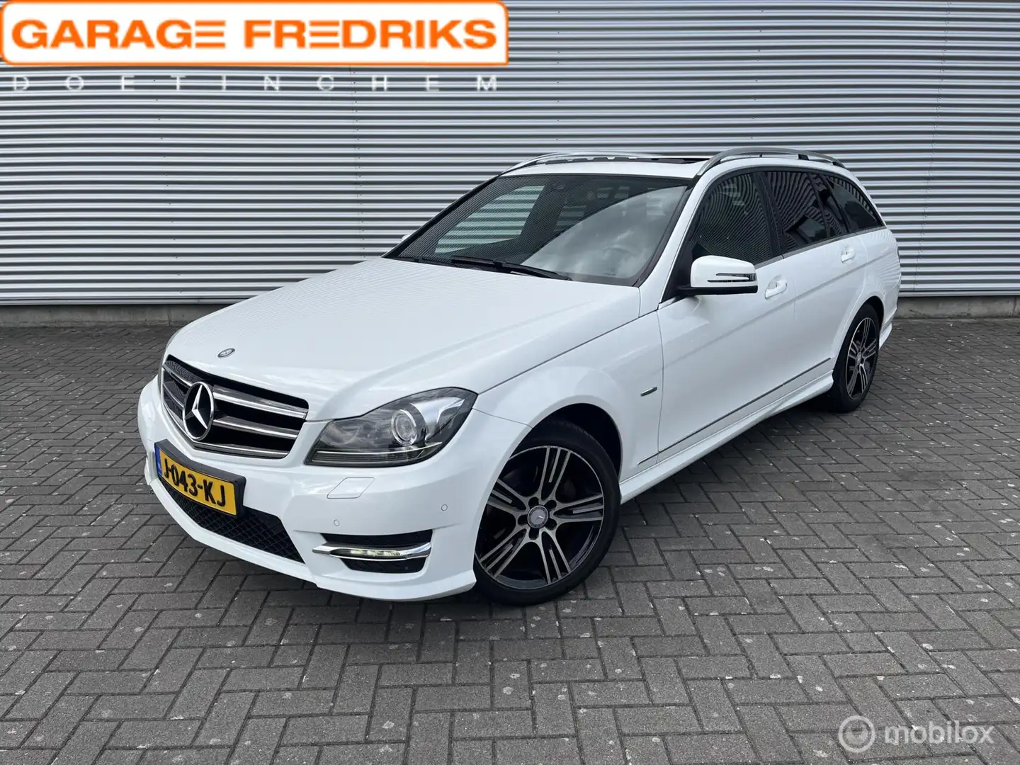 Mercedes-Benz C 180 Estate AMG Line Prestige Avantgarde Edition C Wit - 1