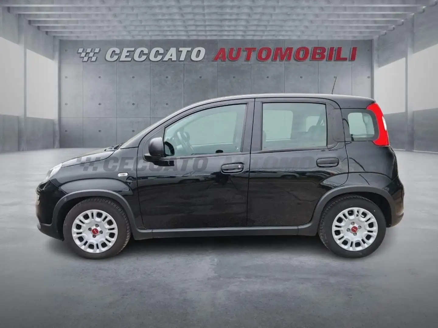 Fiat Panda Panda 1.0 firefly hybrid s&s 70cv 5p.ti Schwarz - 2