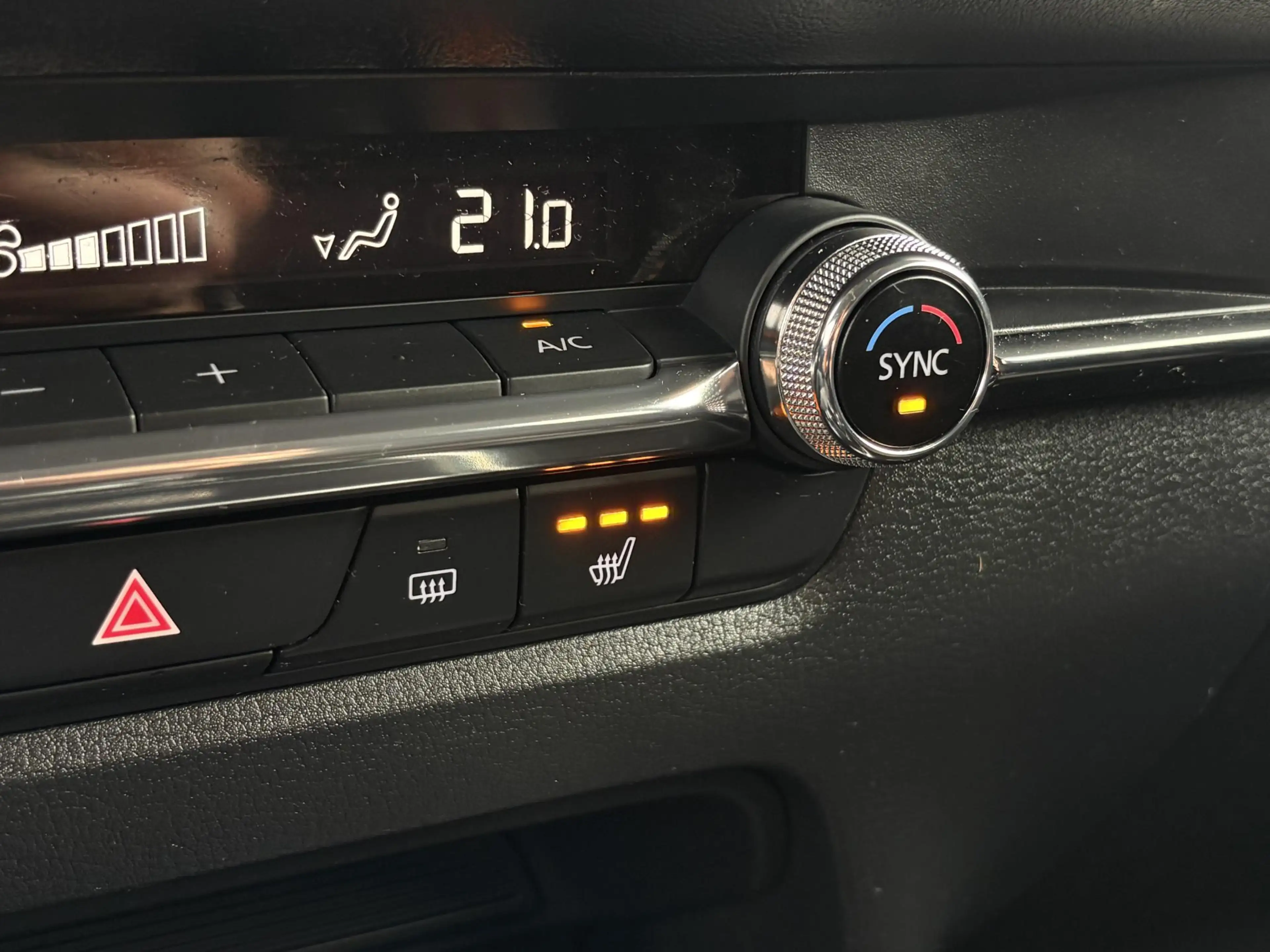 Mazda CX-30 2.0 e-SkyActiv-X M Hybrid 186pk Sportive AUTOMAAT/ — photo 41