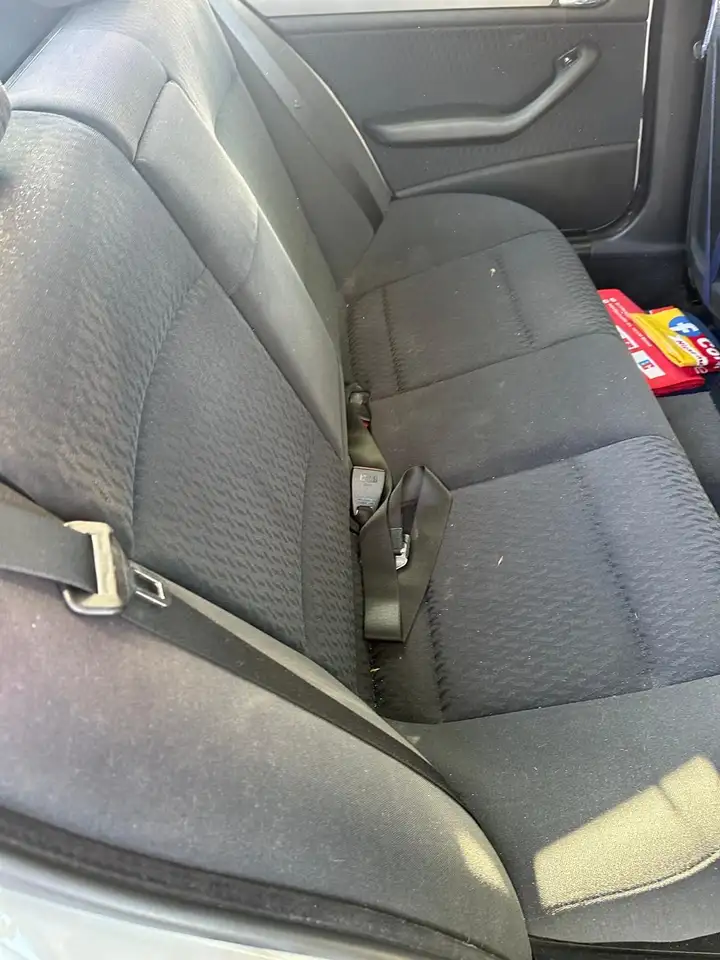 BMW 318i, foto 5