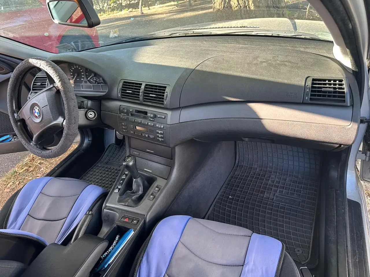 BMW 318i, foto 8