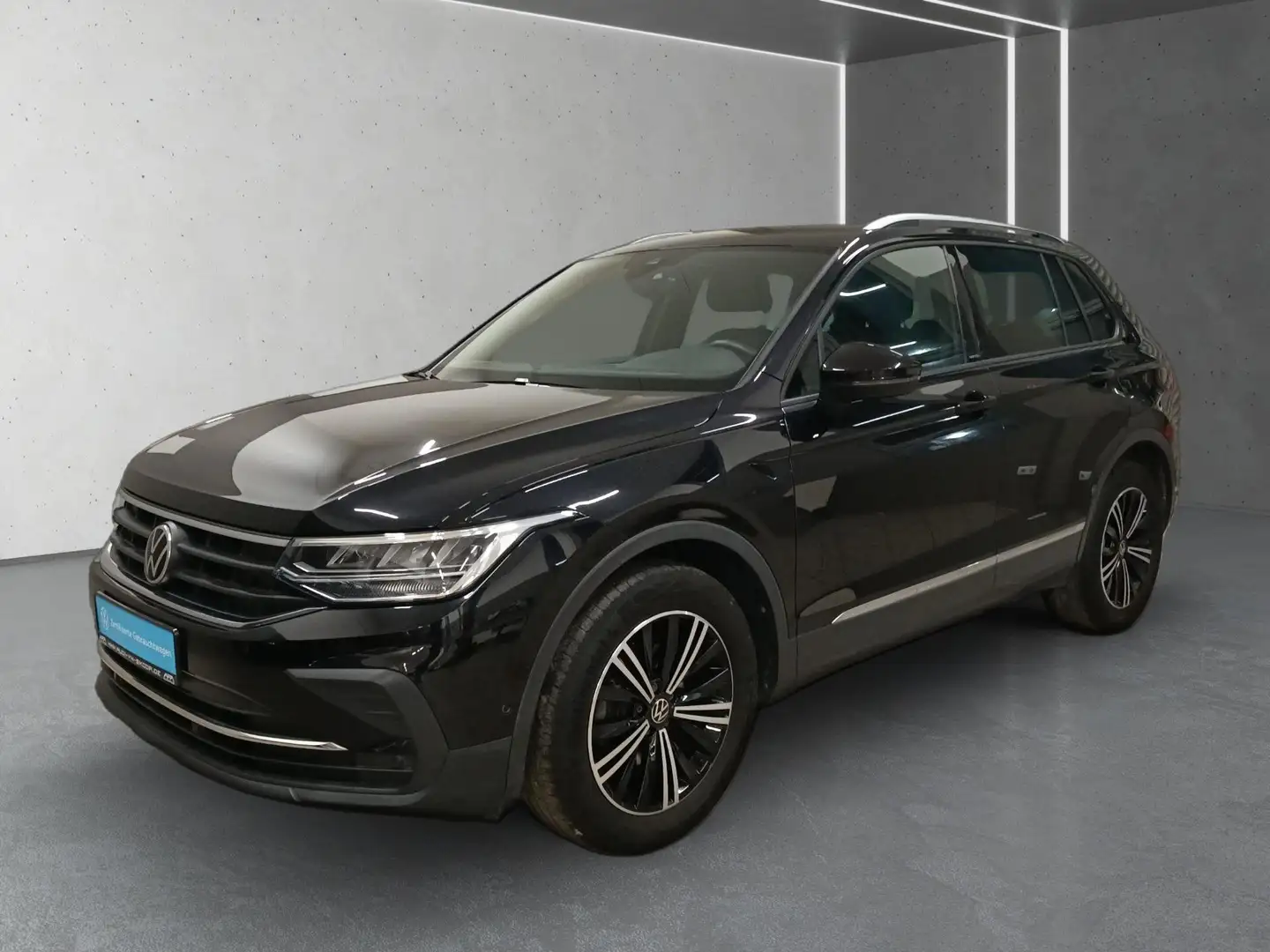 Volkswagen Tiguan 1.5 TSI UNITED DSG NAV*LED*ACC*DC*App-Co. Schwarz - 2