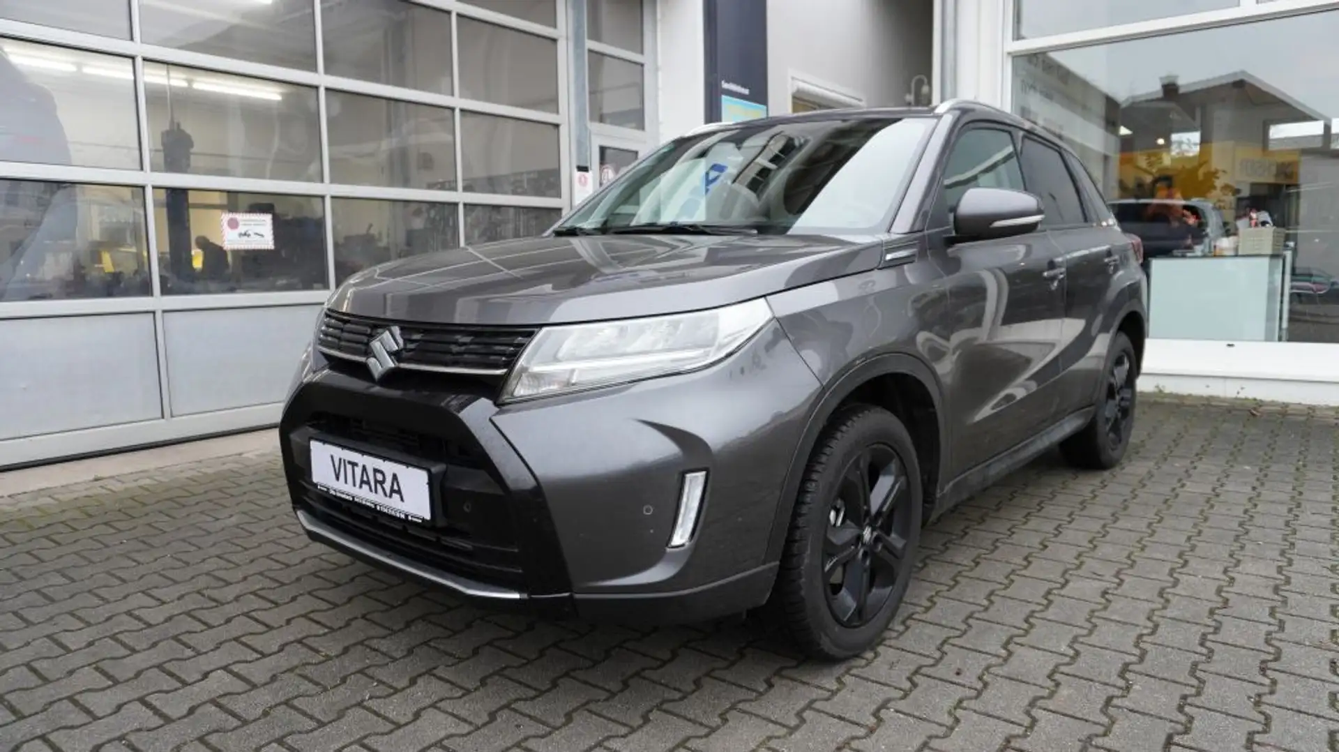 Suzuki Vitara 1.4 Boosterjet Hybrid Allgrip Comfort+/ Vorführwag Gris - 2